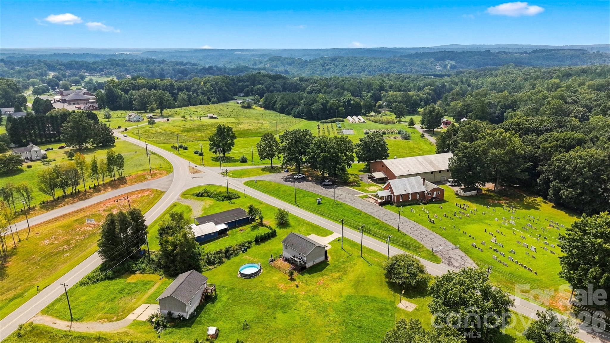 4548 Bethel Church Road — Hickory
