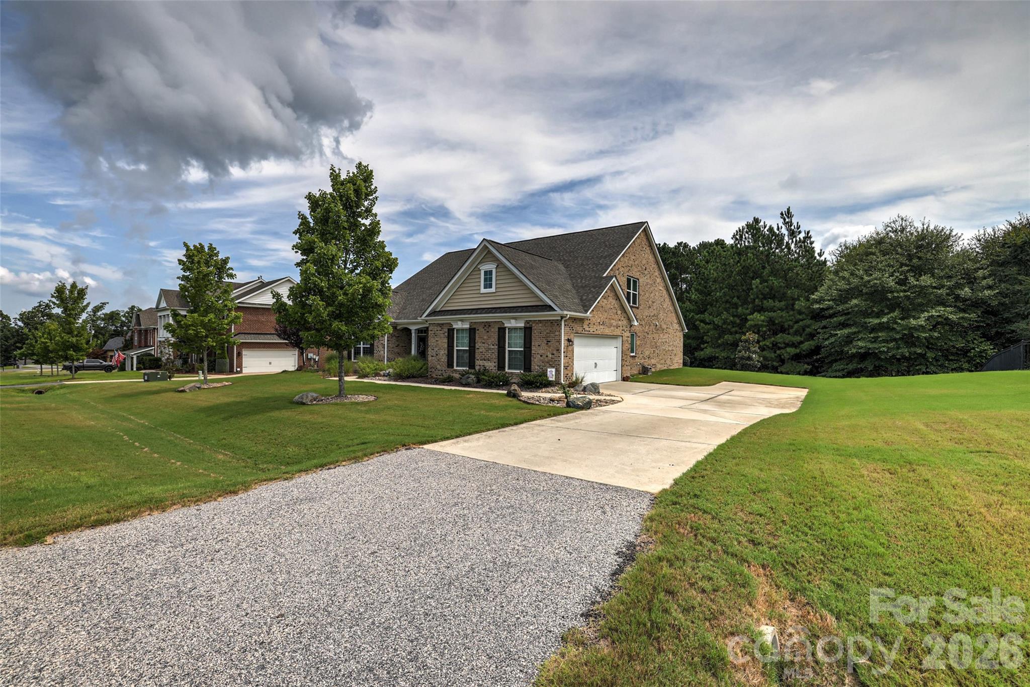 2084 Fuera Road — York