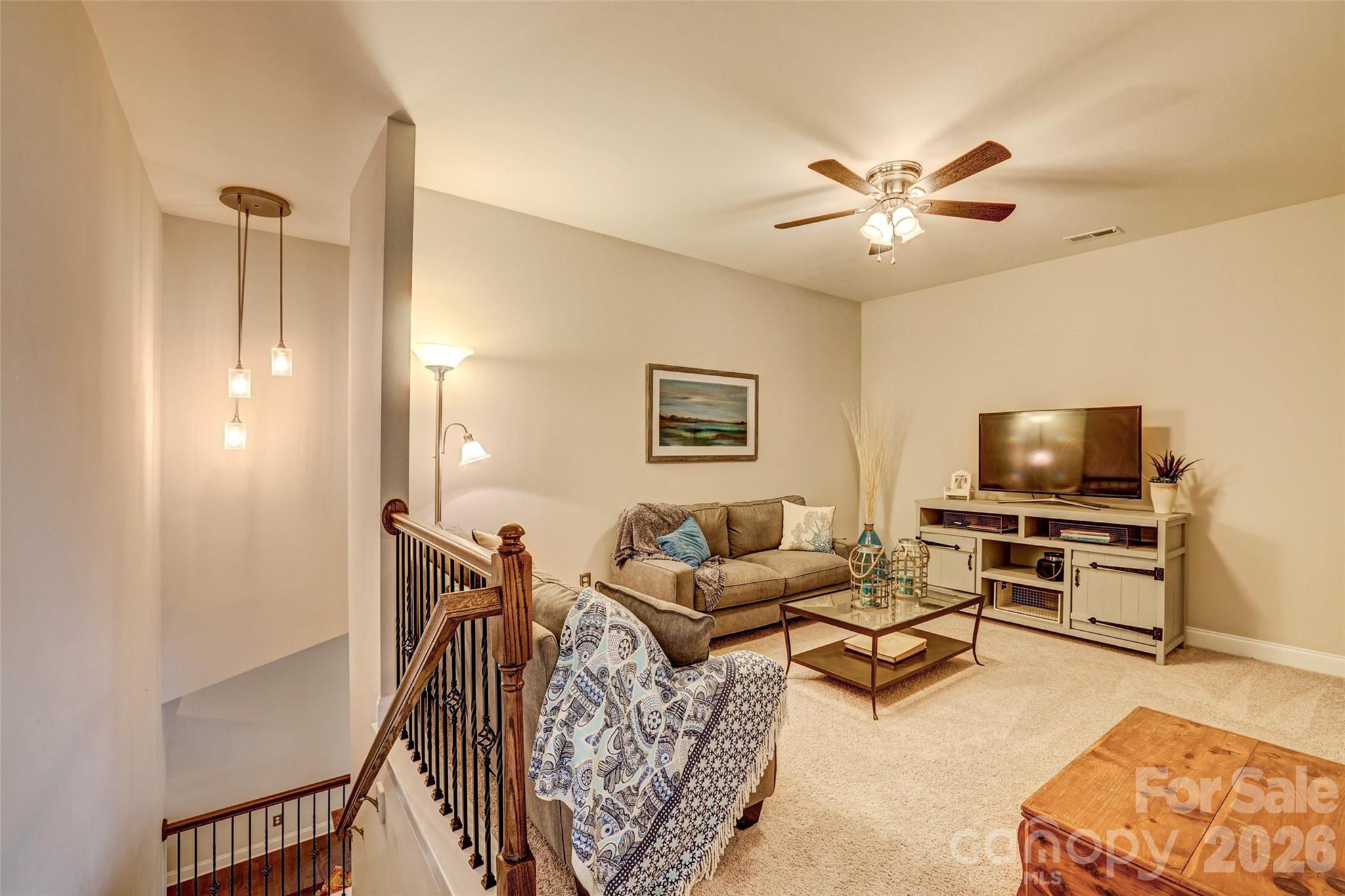 2084 Fuera Road — York