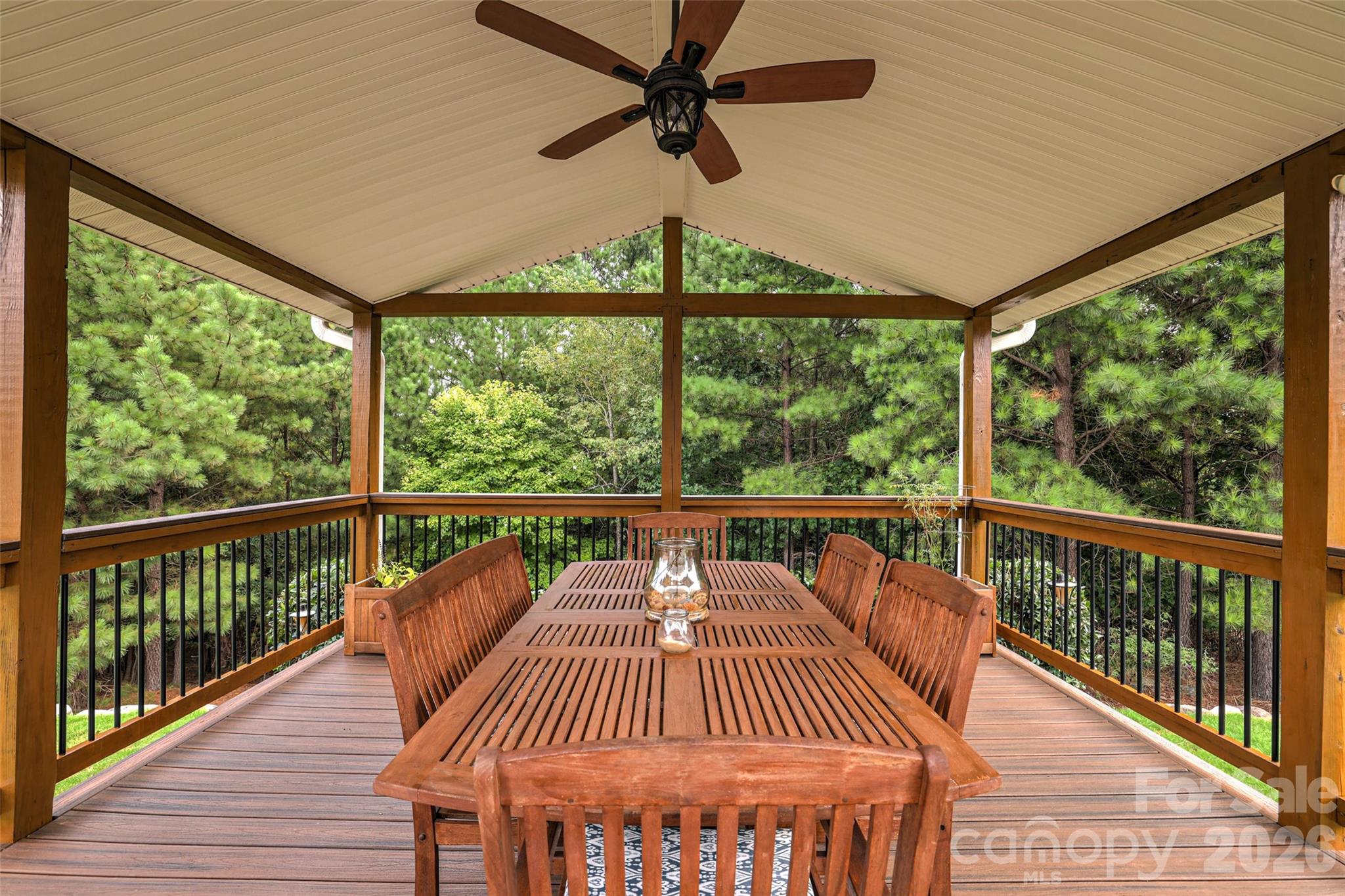 2084 Fuera Road — York
