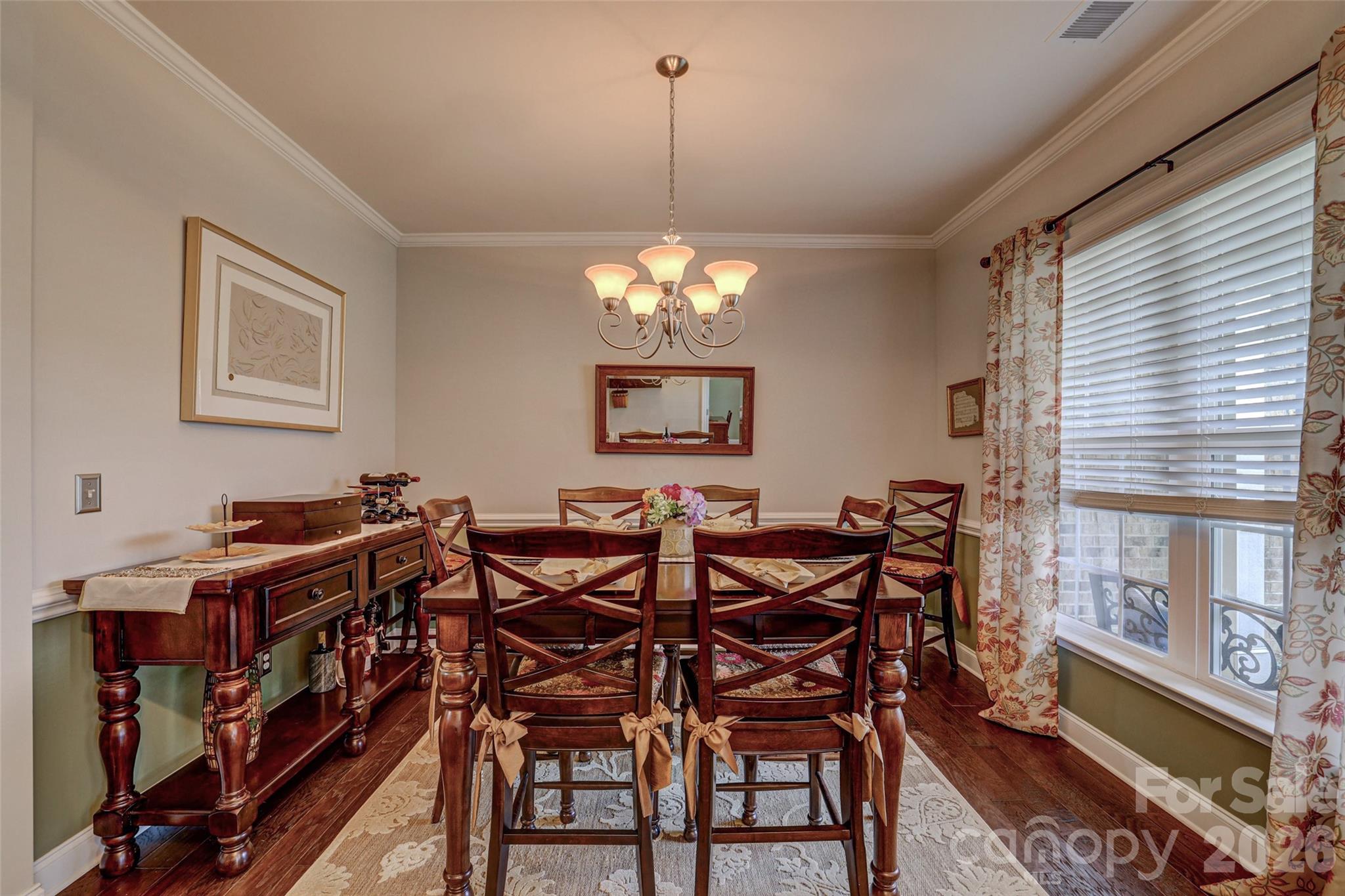2084 Fuera Road — York