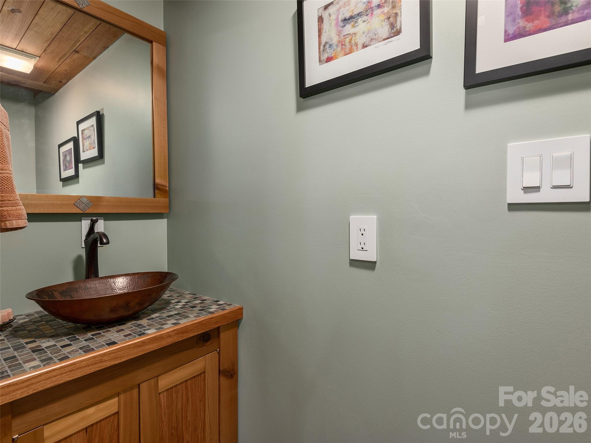 225 Long Branch Road — Swannanoa