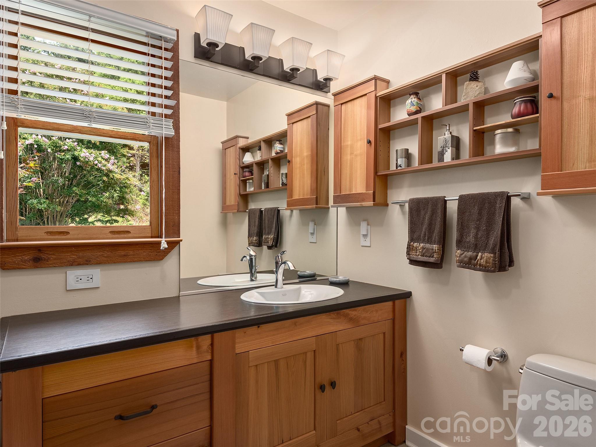 225 Long Branch Road — Swannanoa