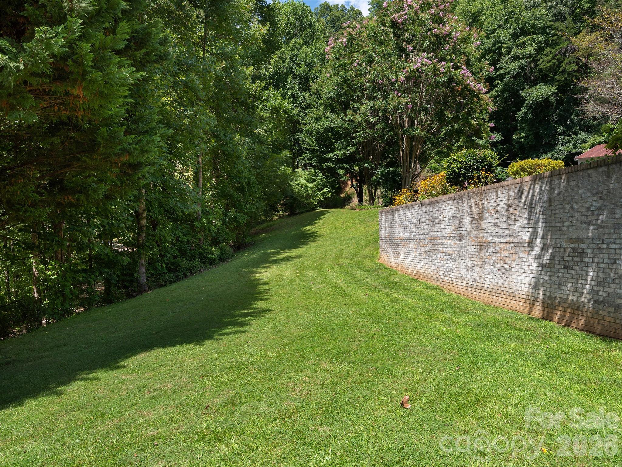 225 Long Branch Road — Swannanoa