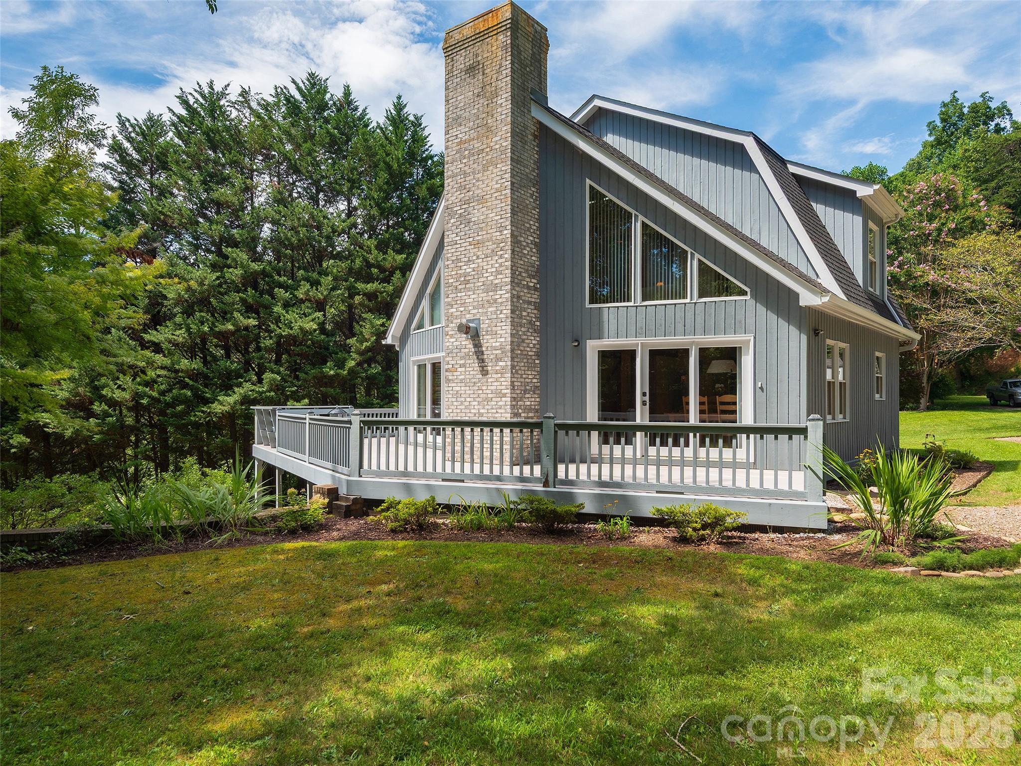 225 Long Branch Road — Swannanoa