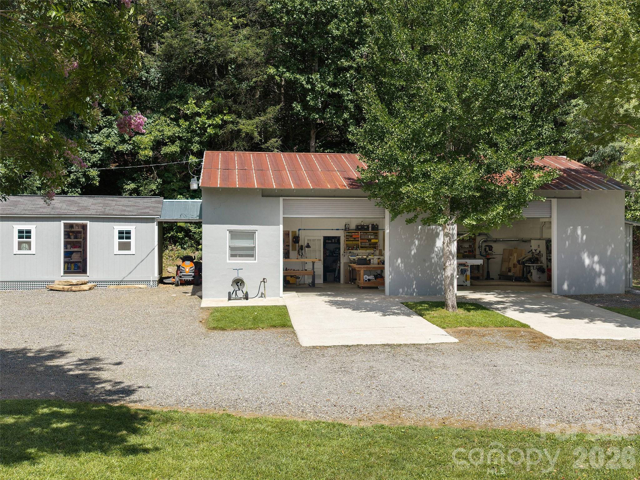 225 Long Branch Road — Swannanoa