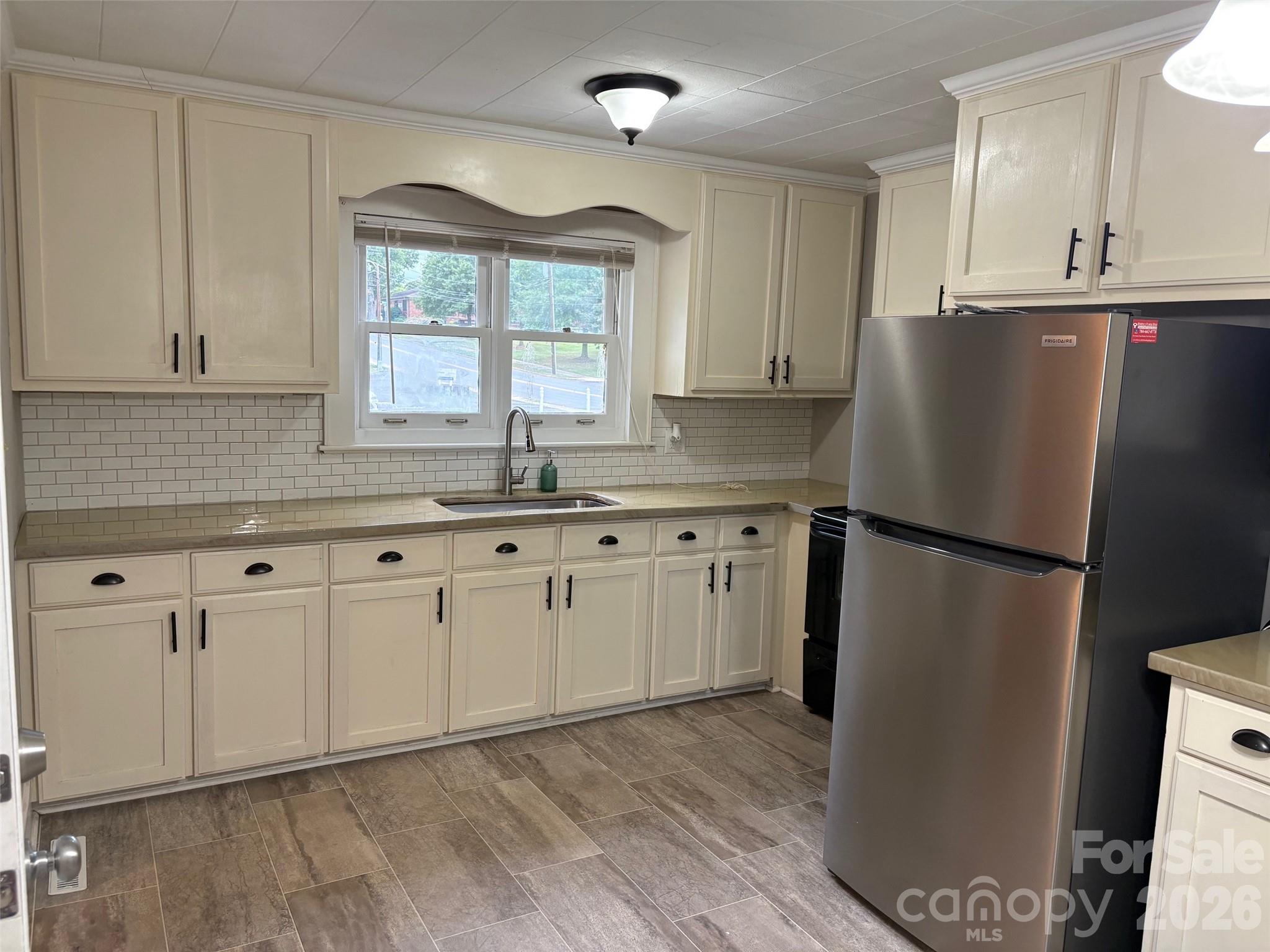 316 E Statesville Avenue — Mooresville