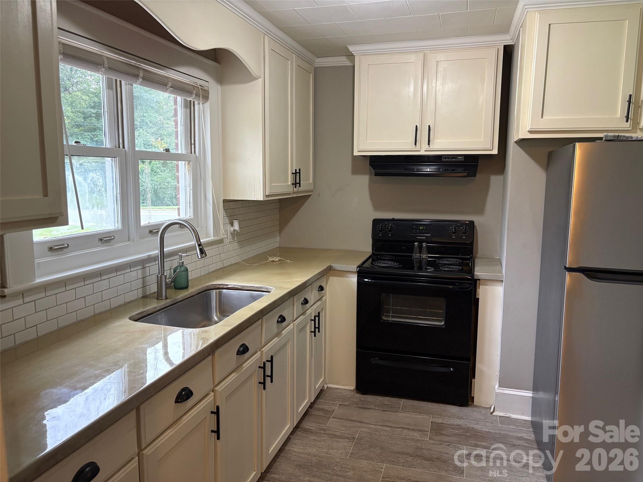 316 E Statesville Avenue — Mooresville