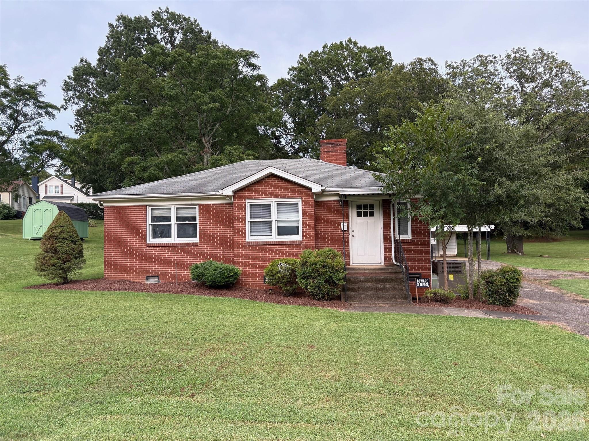316 E Statesville Avenue — Mooresville