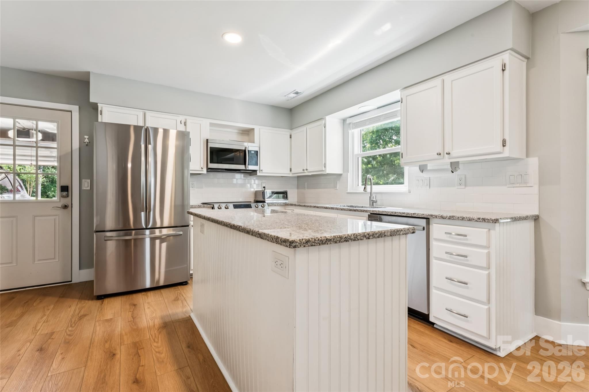 12501 Diamond Drive — Pineville