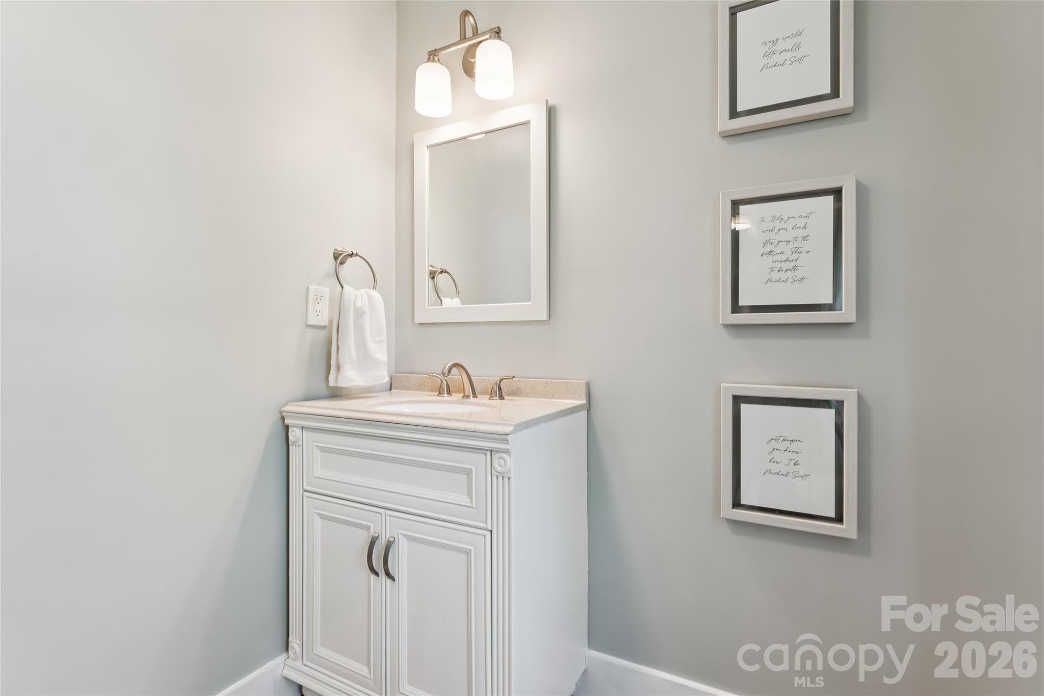 12501 Diamond Drive — Pineville