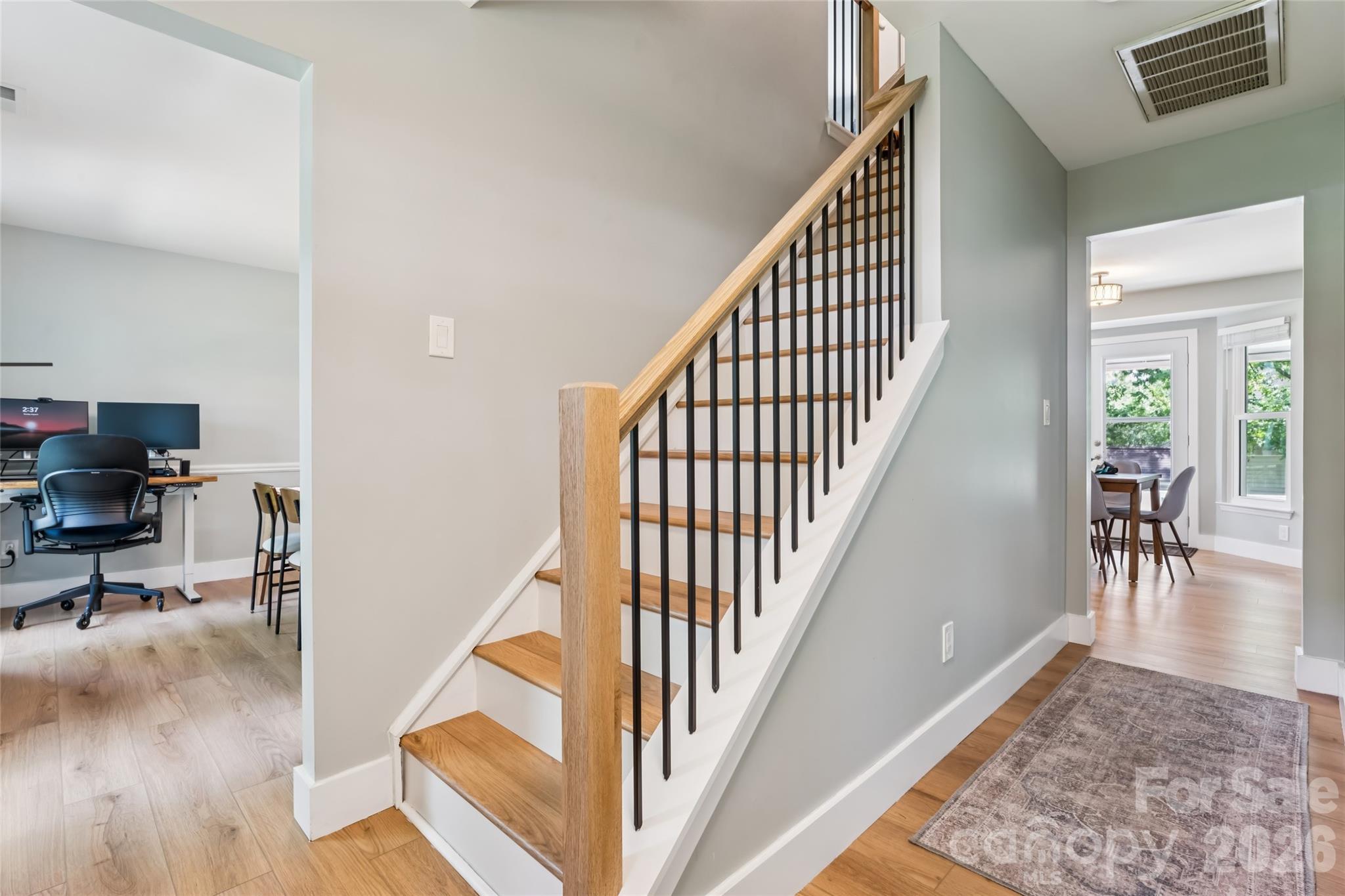 12501 Diamond Drive — Pineville
