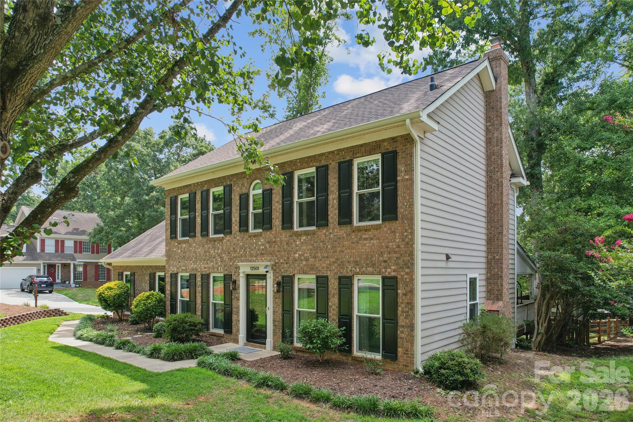 12501 Diamond Drive — Pineville