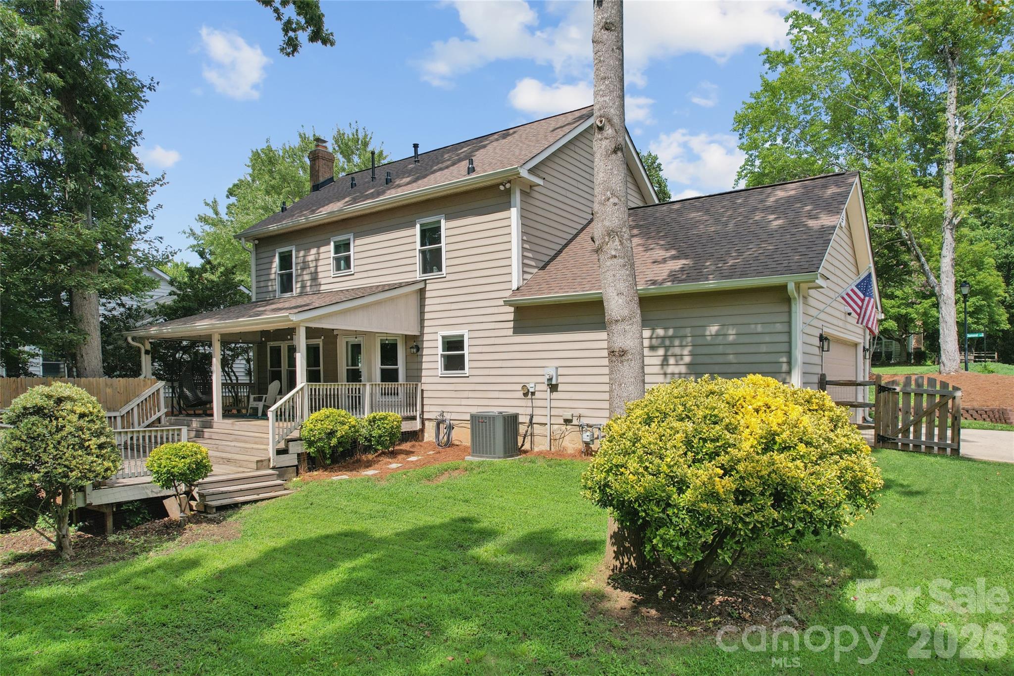 12501 Diamond Drive — Pineville