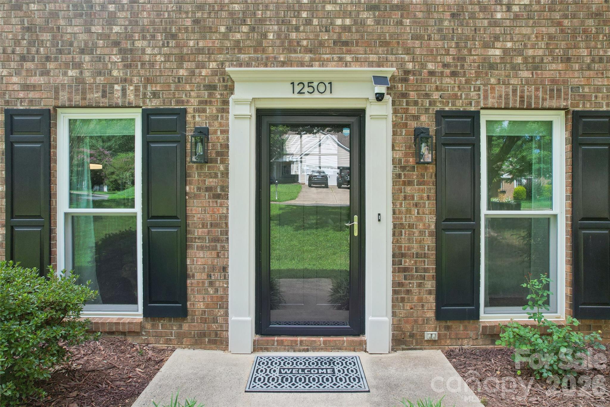 12501 Diamond Drive — Pineville