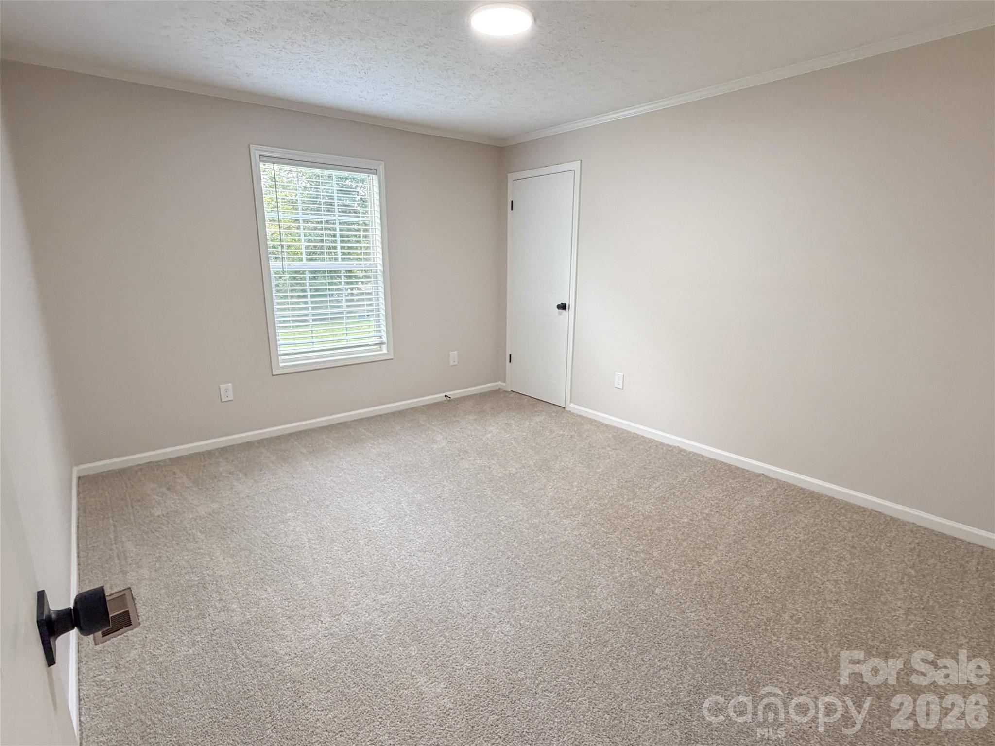 3556 Oakwood Avenue — Claremont