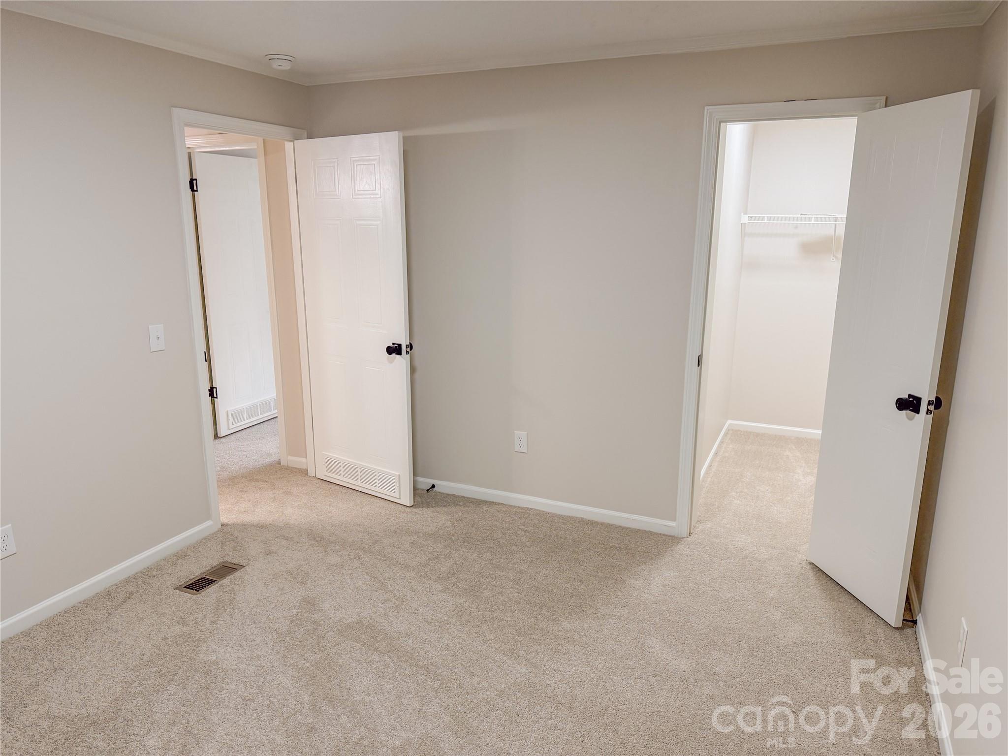 3556 Oakwood Avenue — Claremont