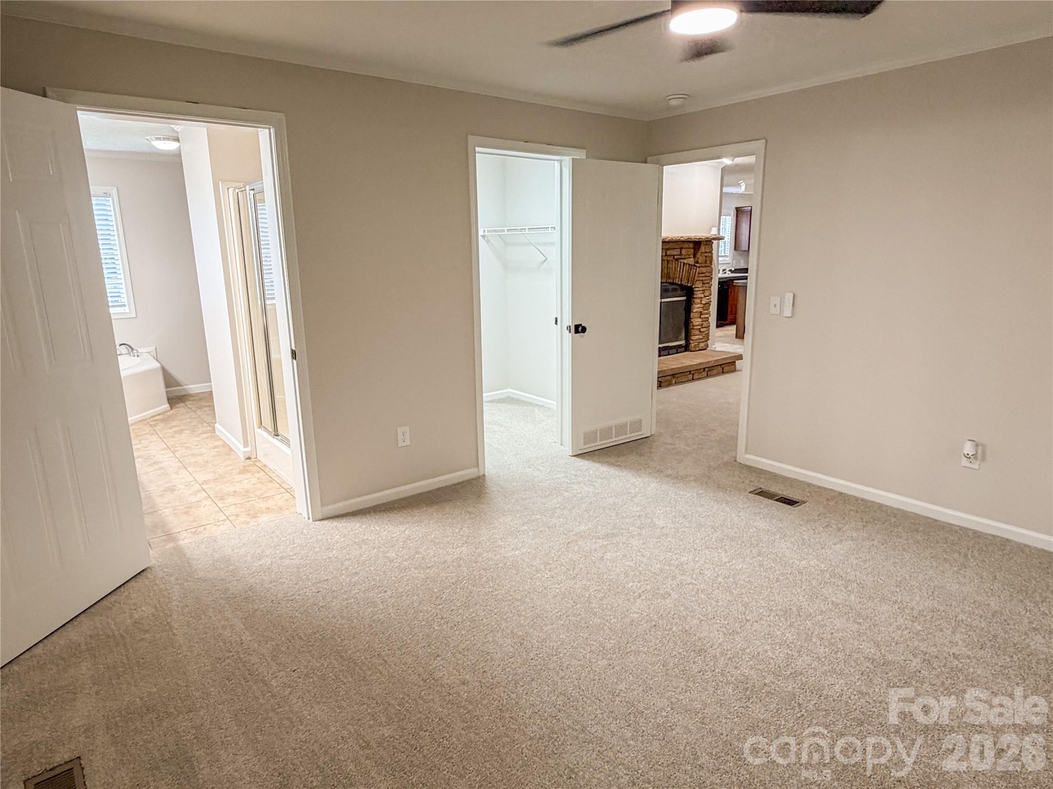 3556 Oakwood Avenue — Claremont