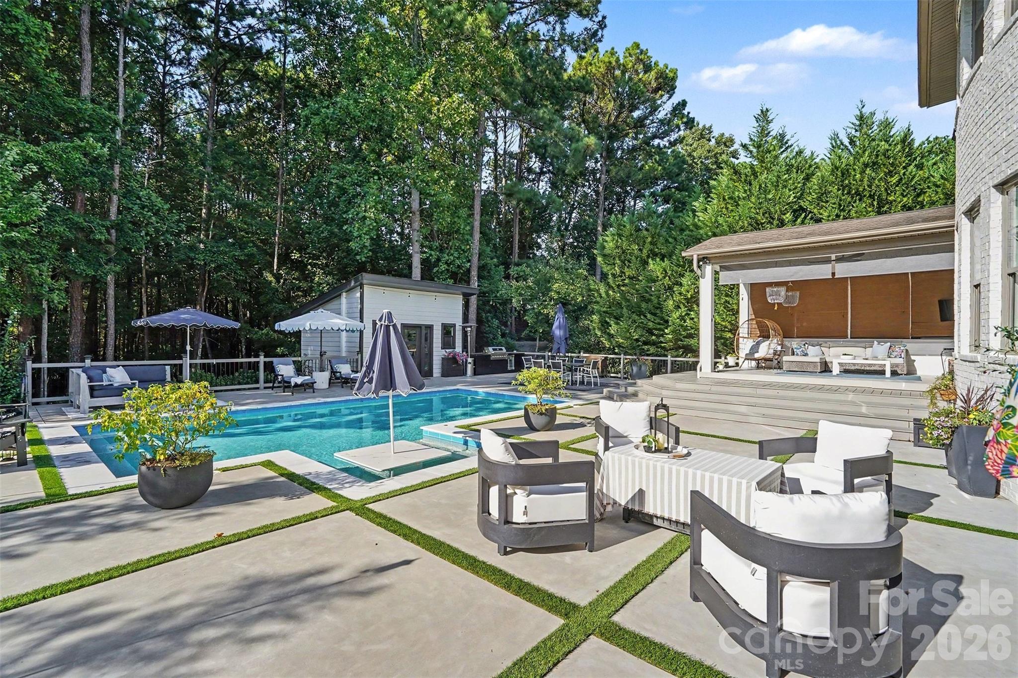 15304 Wyndham Oaks Drive — Charlotte