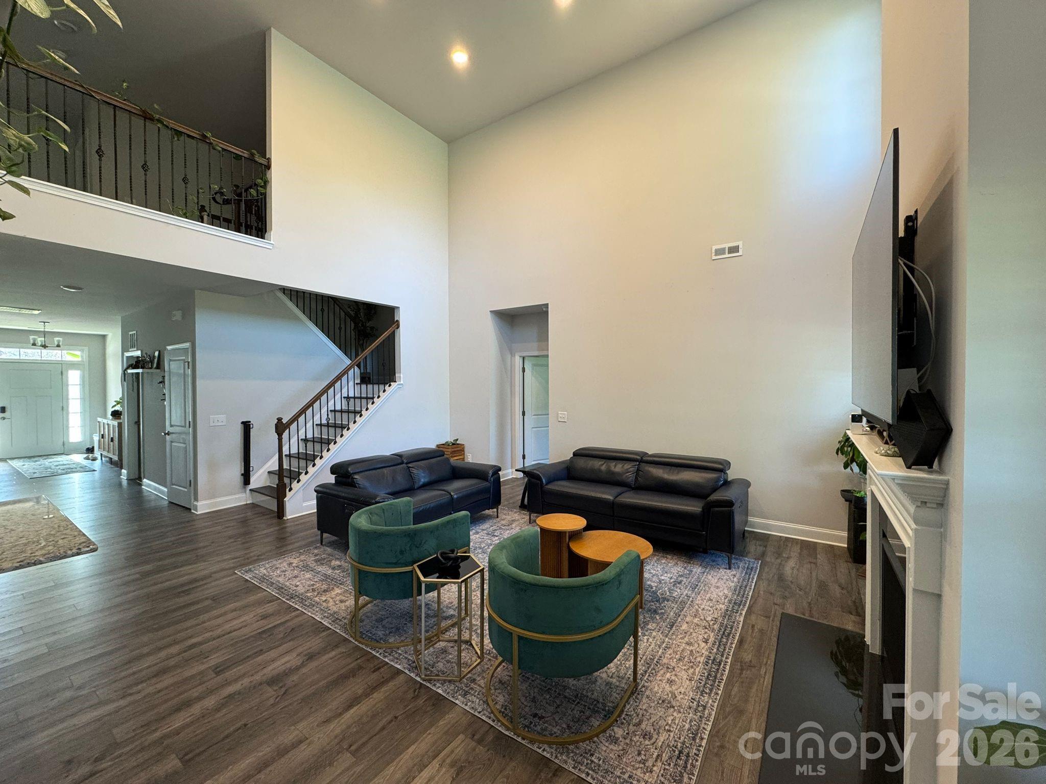 11732 Glenwood Drive — Locust
