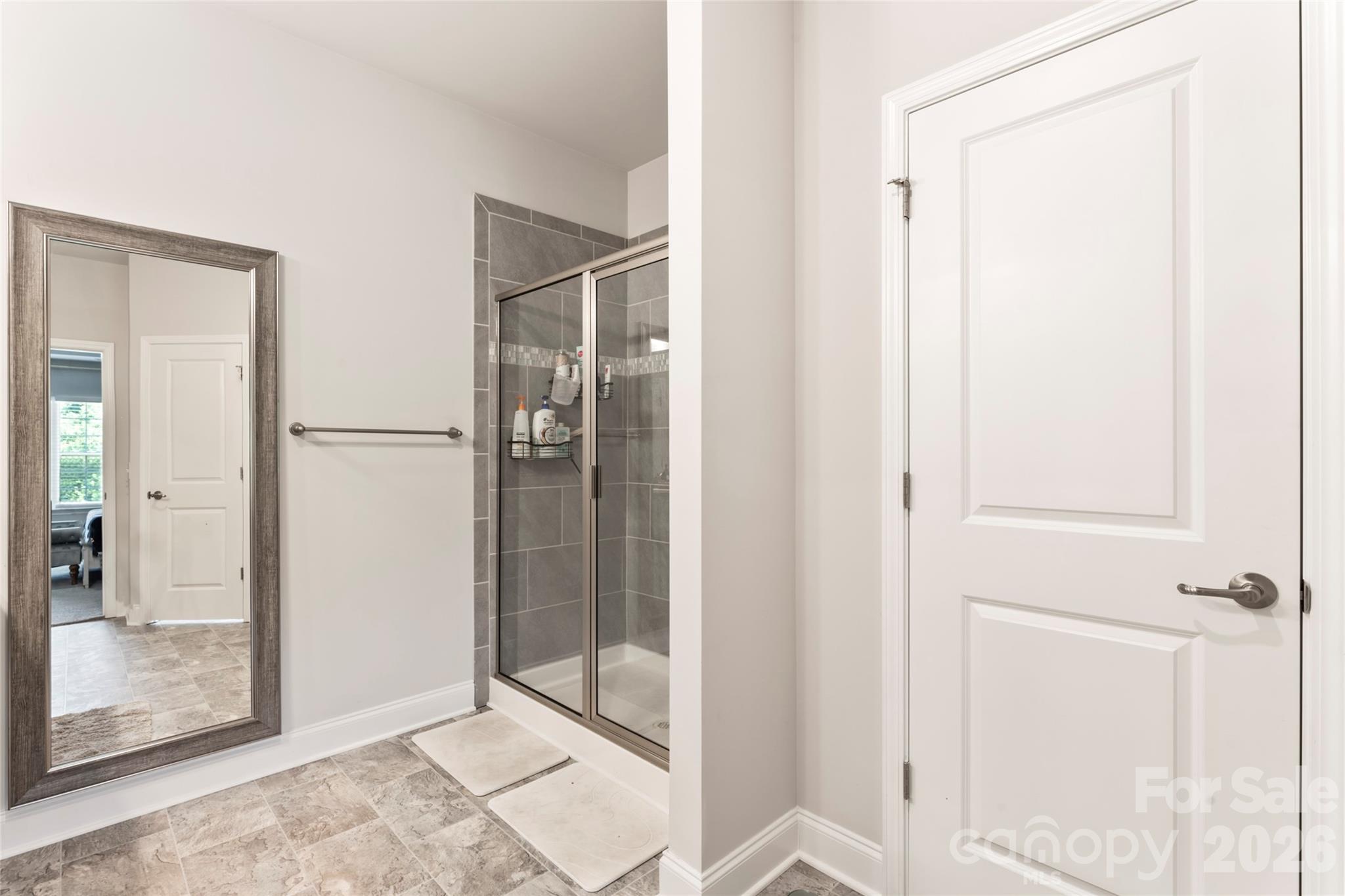 11732 Glenwood Drive — Locust