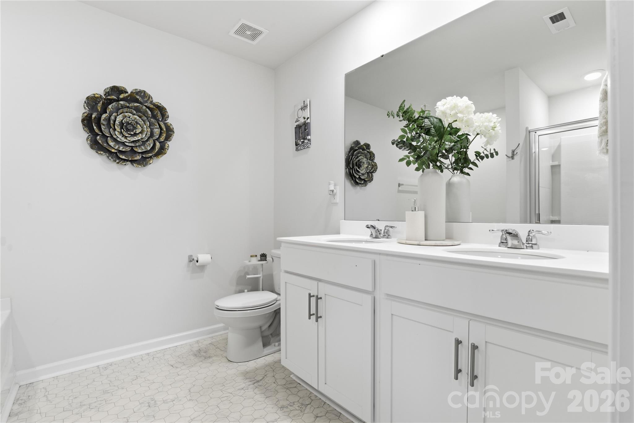 140 North Hill Lane — Troutman