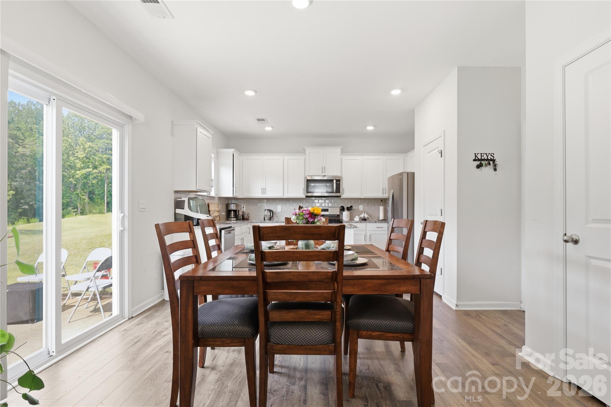 140 North Hill Lane — Troutman