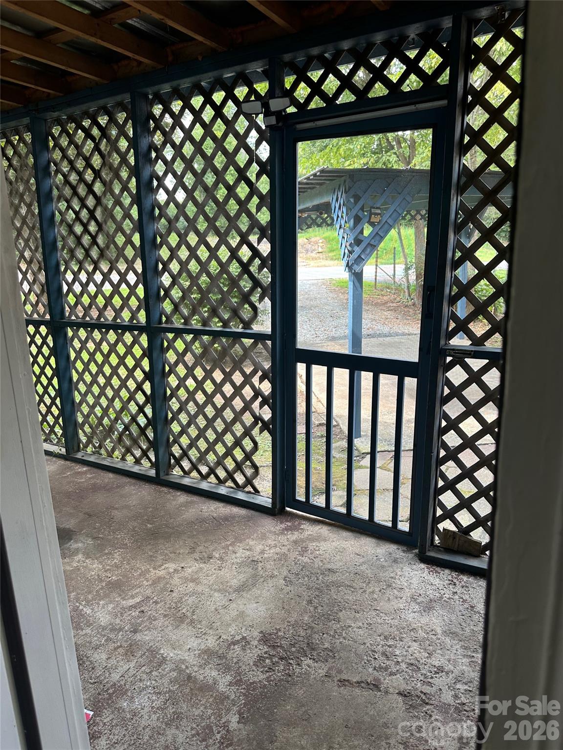1012 Louise Road — Winston Salem