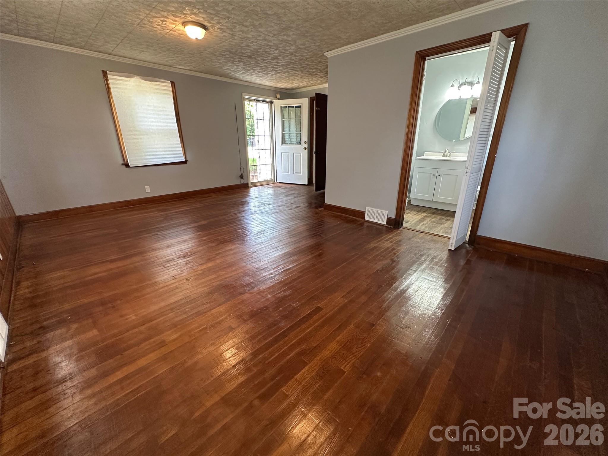 1012 Louise Road — Winston Salem