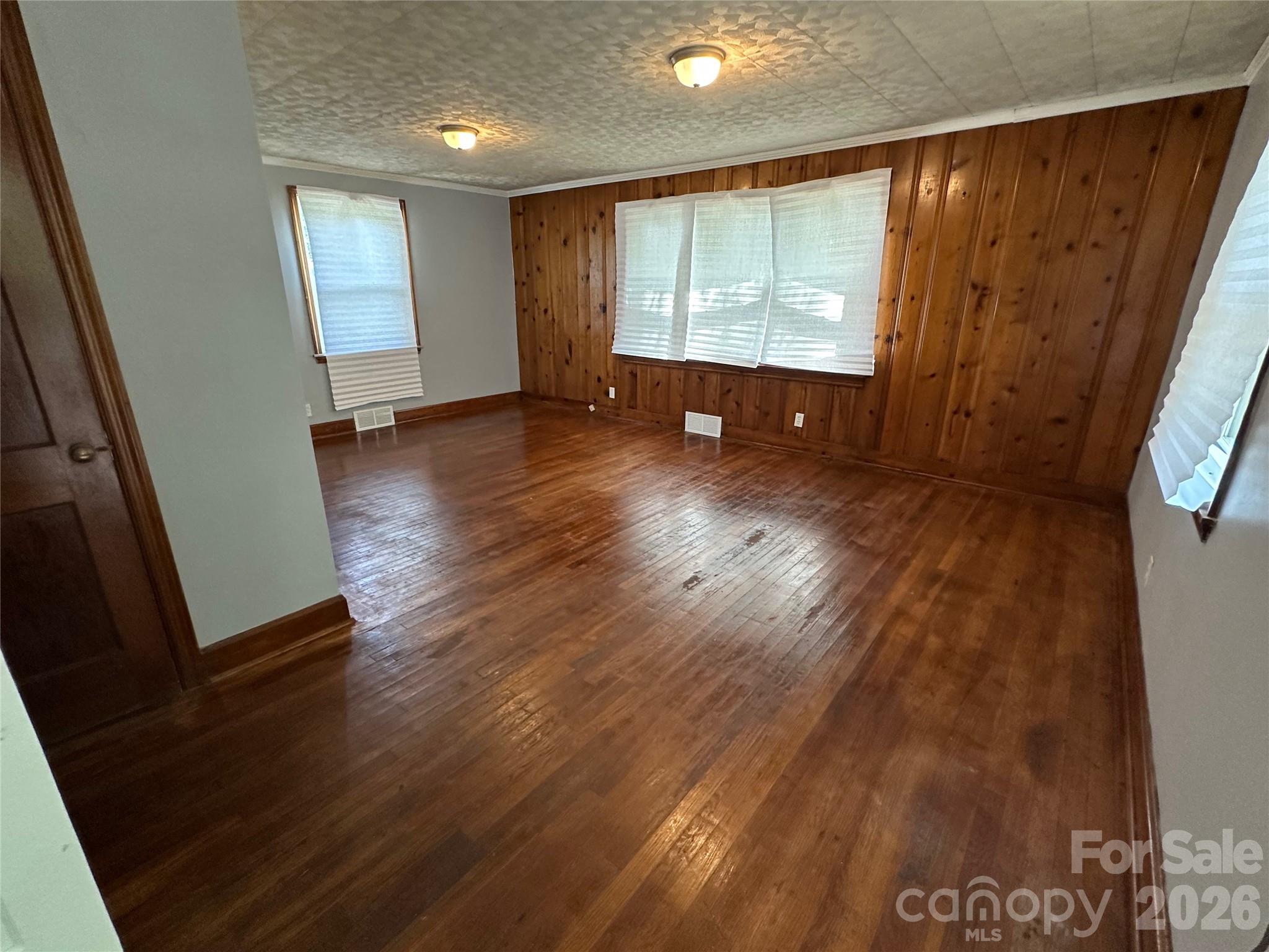 1012 Louise Road — Winston Salem