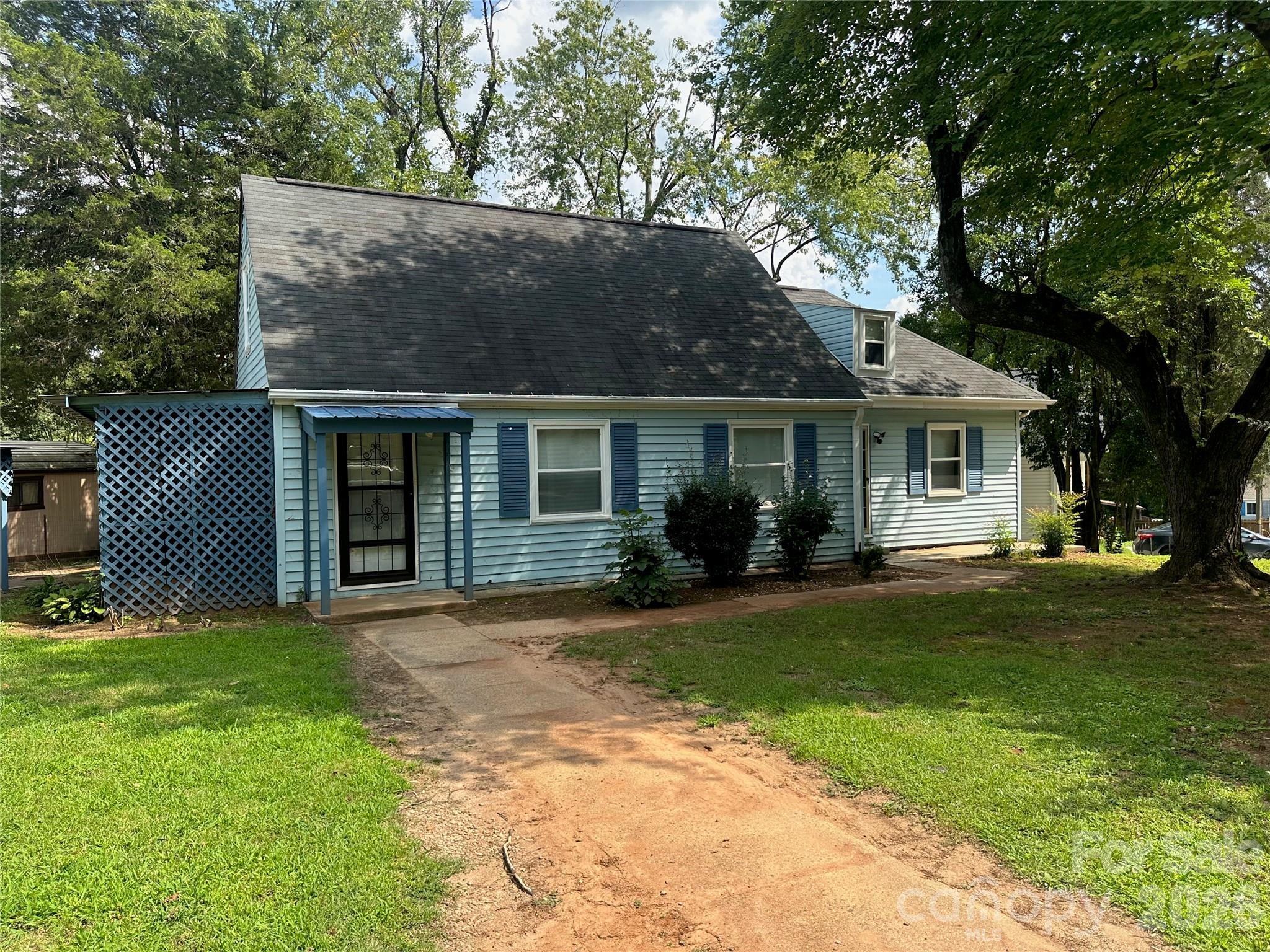1012 Louise Road — Winston Salem