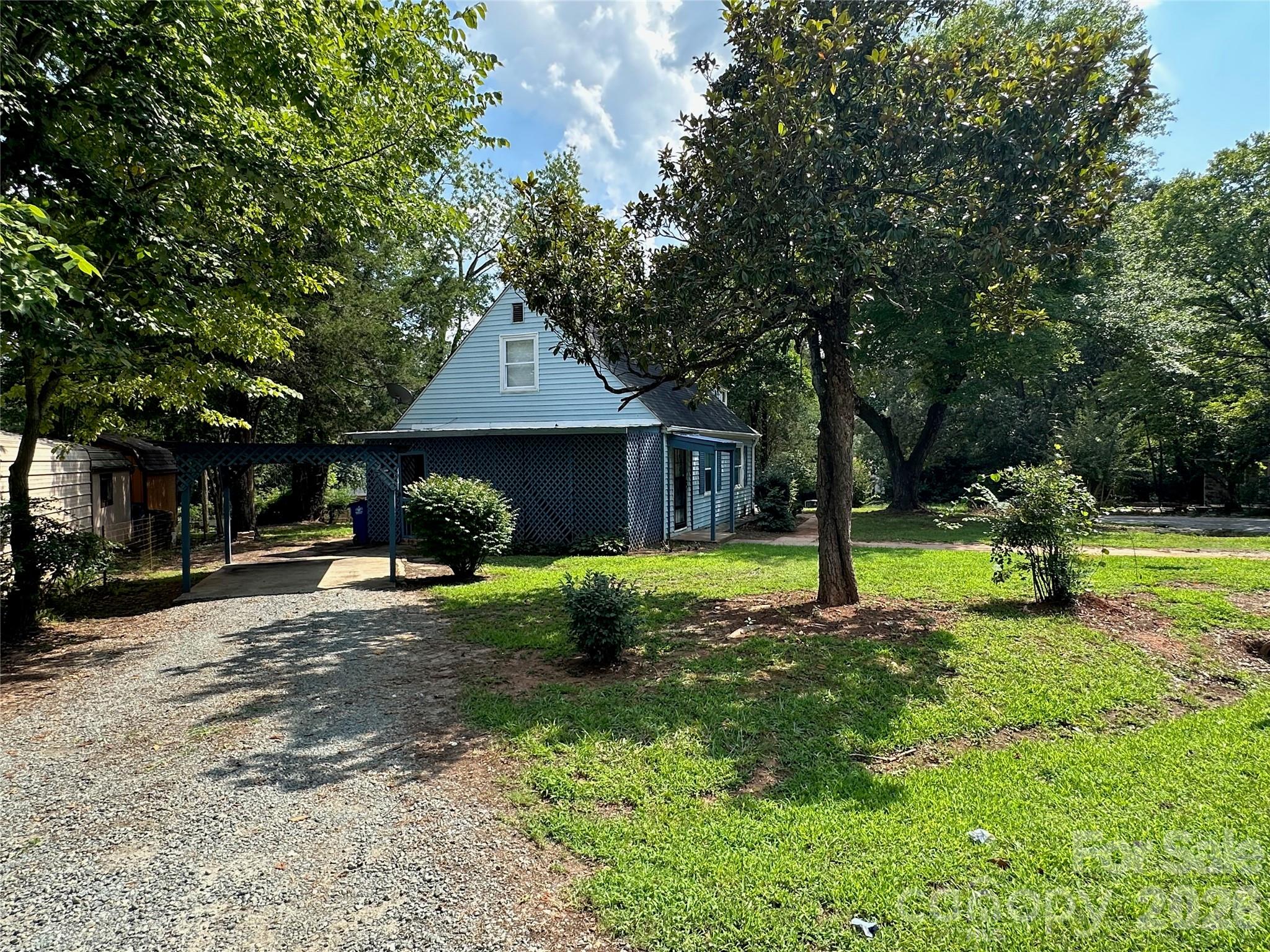 1012 Louise Road — Winston Salem