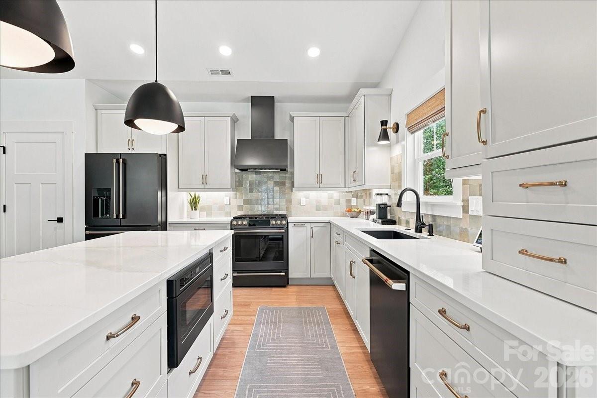 16 Marion Meadow Lane — Travelers Rest