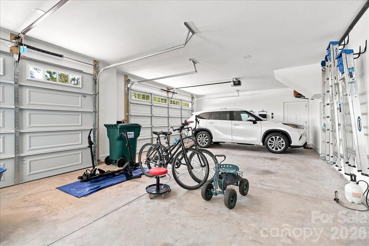 16 Marion Meadow Lane — Travelers Rest