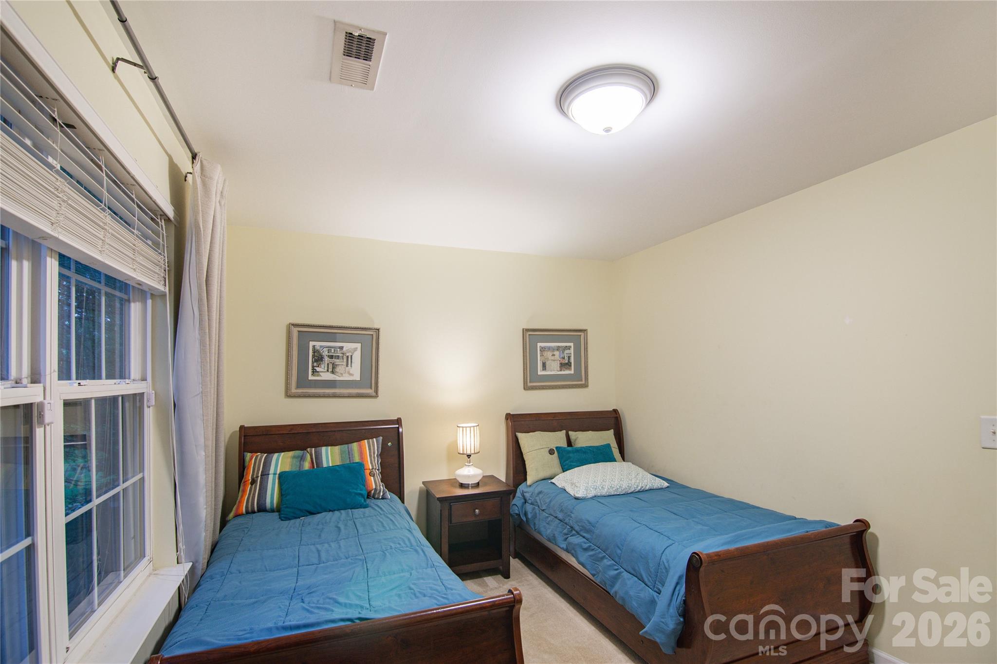 8310 Chaceview Court — Charlotte