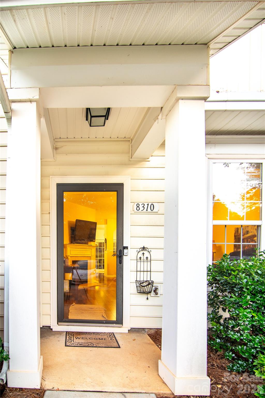 8310 Chaceview Court — Charlotte