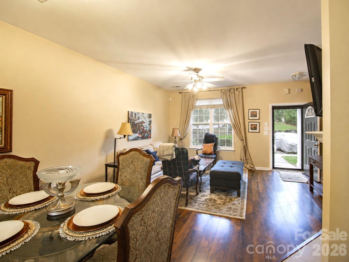 8310 Chaceview Court — Charlotte