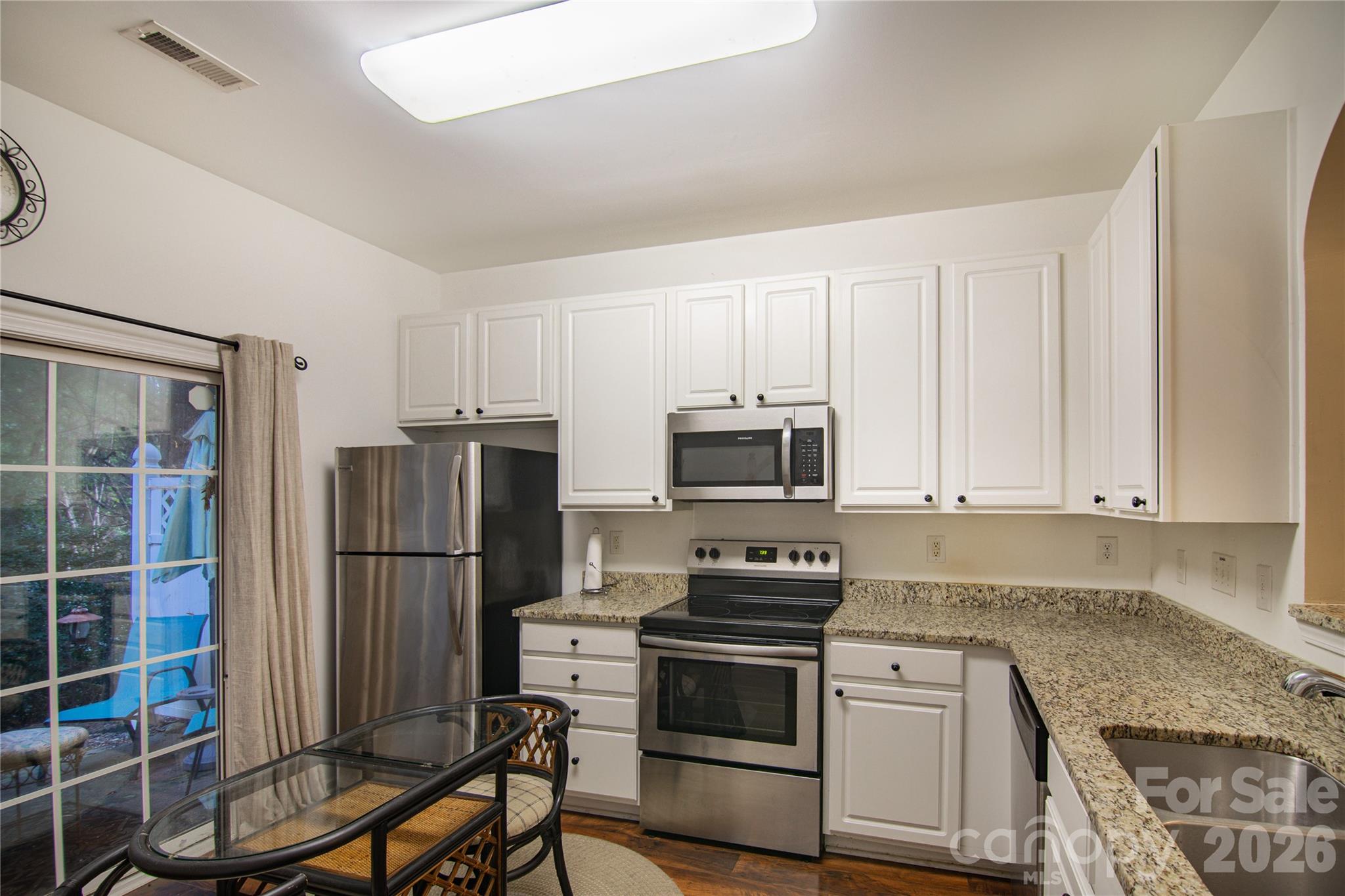 8310 Chaceview Court — Charlotte