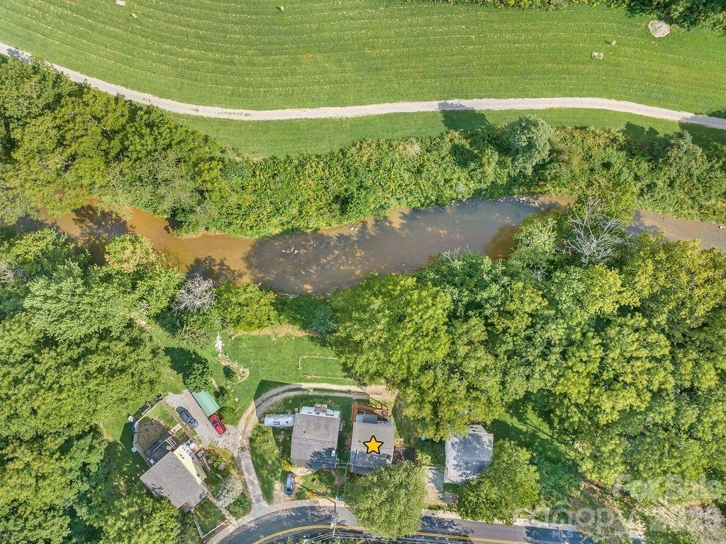 462 Sand Hill Road — Asheville