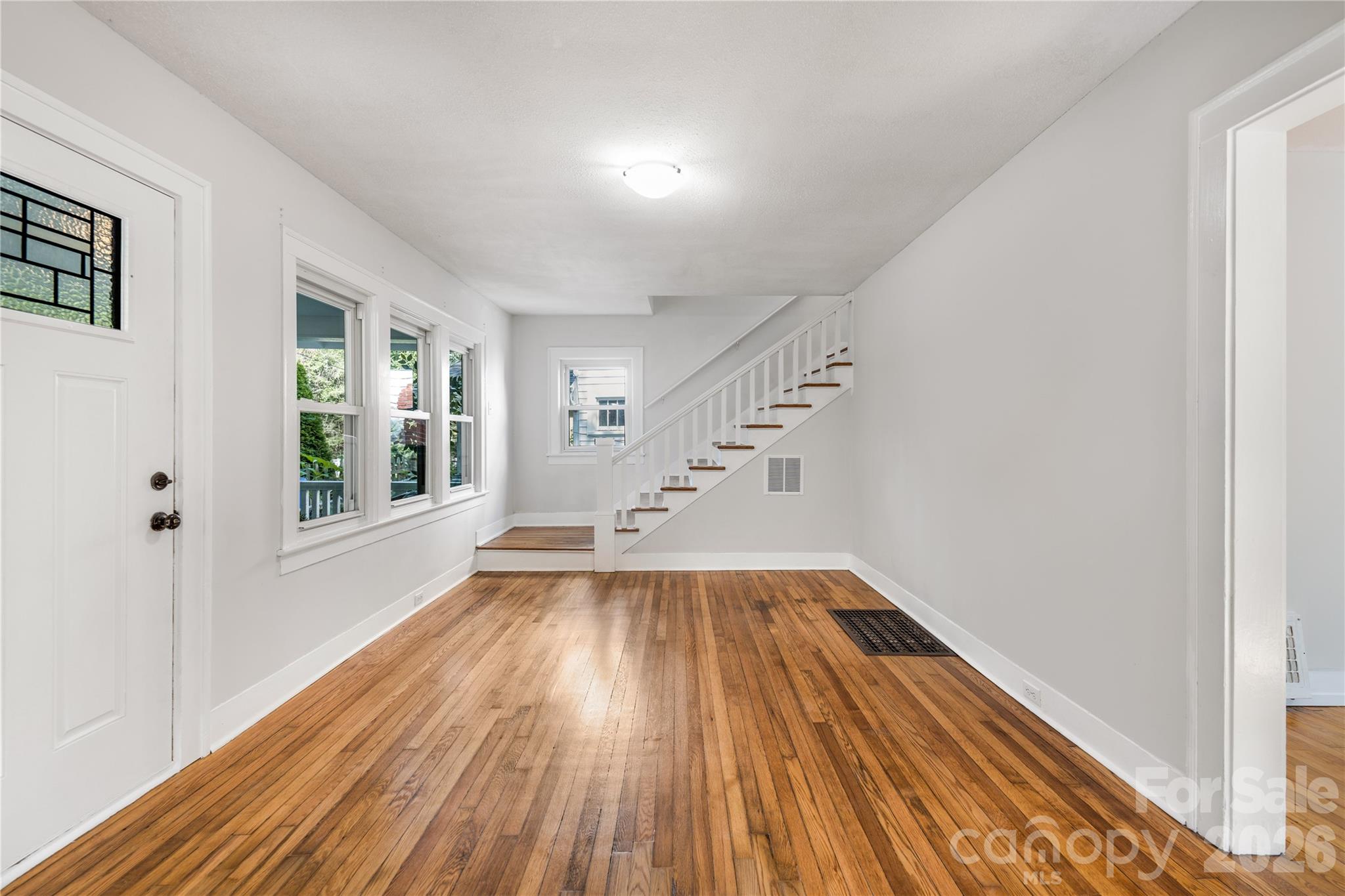 462 Sand Hill Road — Asheville