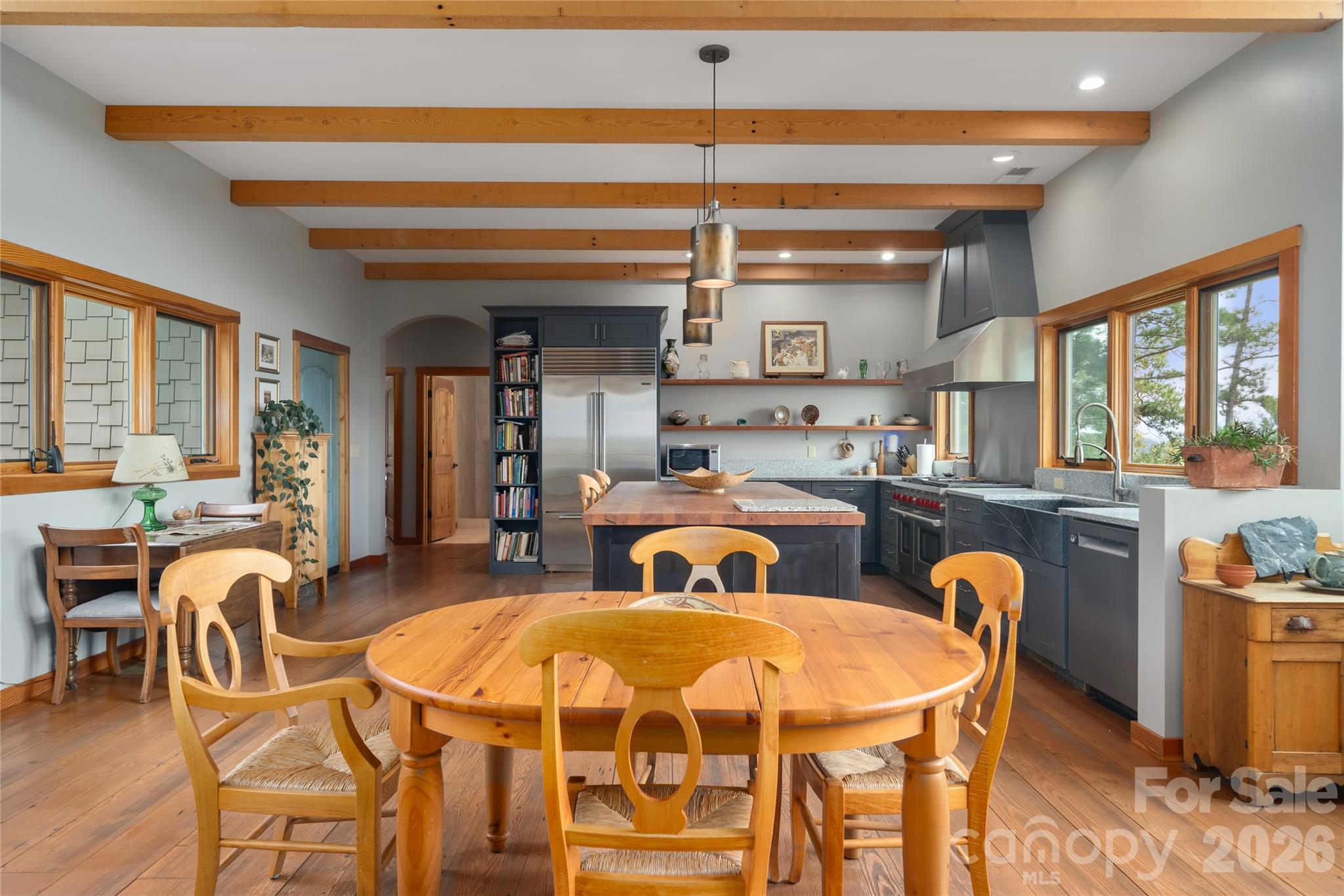 712 Frank Rector Road — Marshall