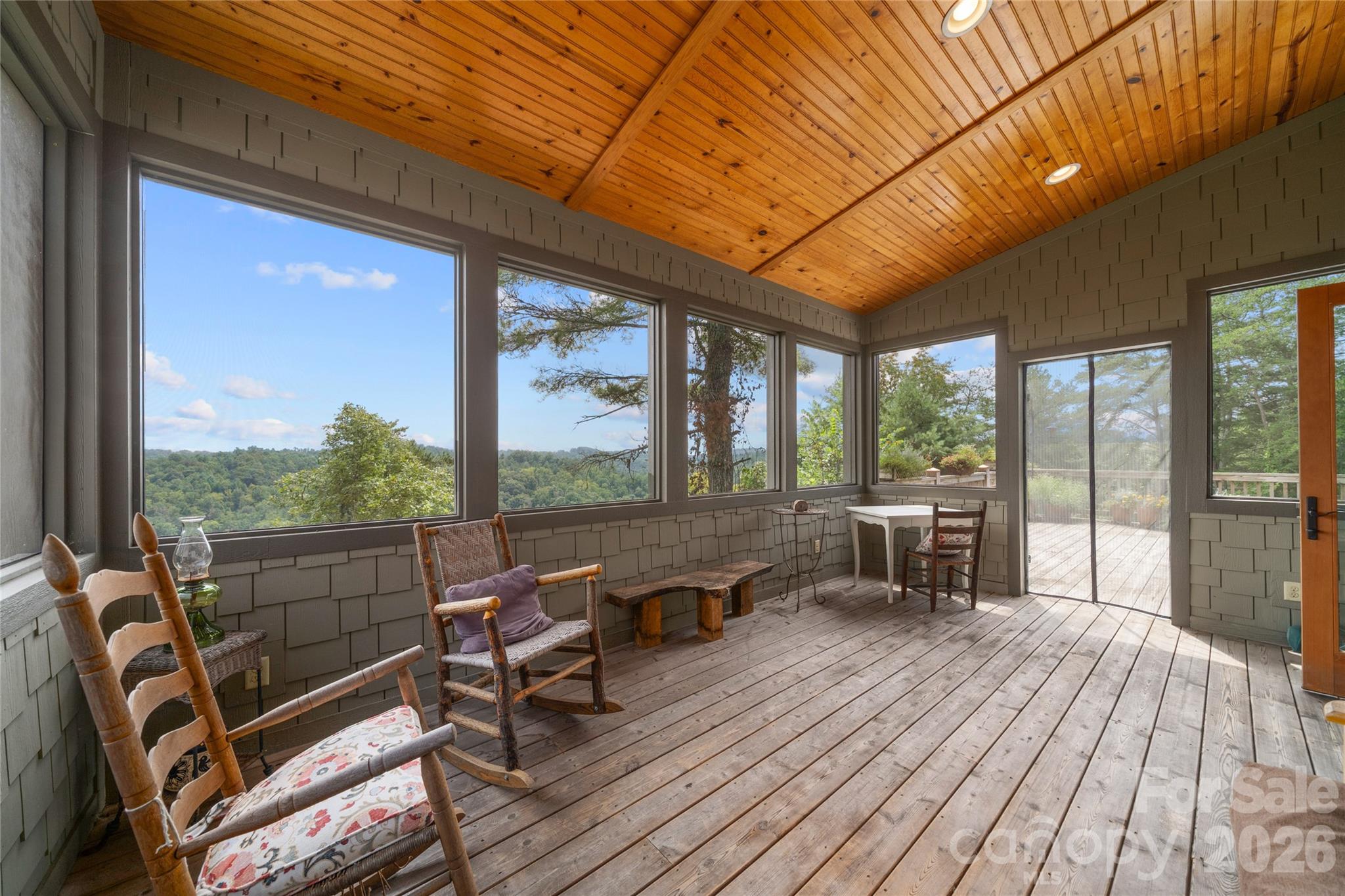 712 Frank Rector Road — Marshall