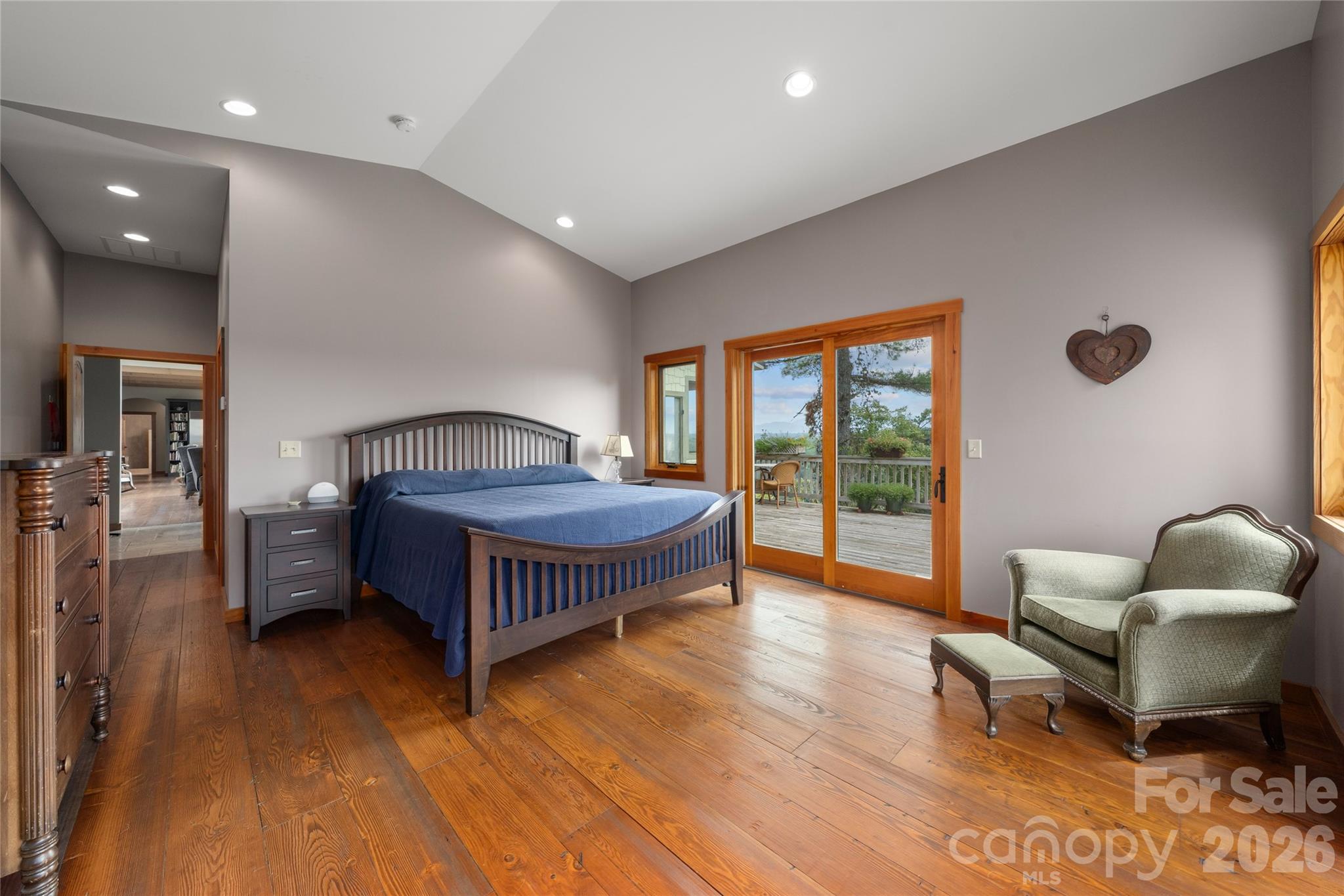 712 Frank Rector Road — Marshall