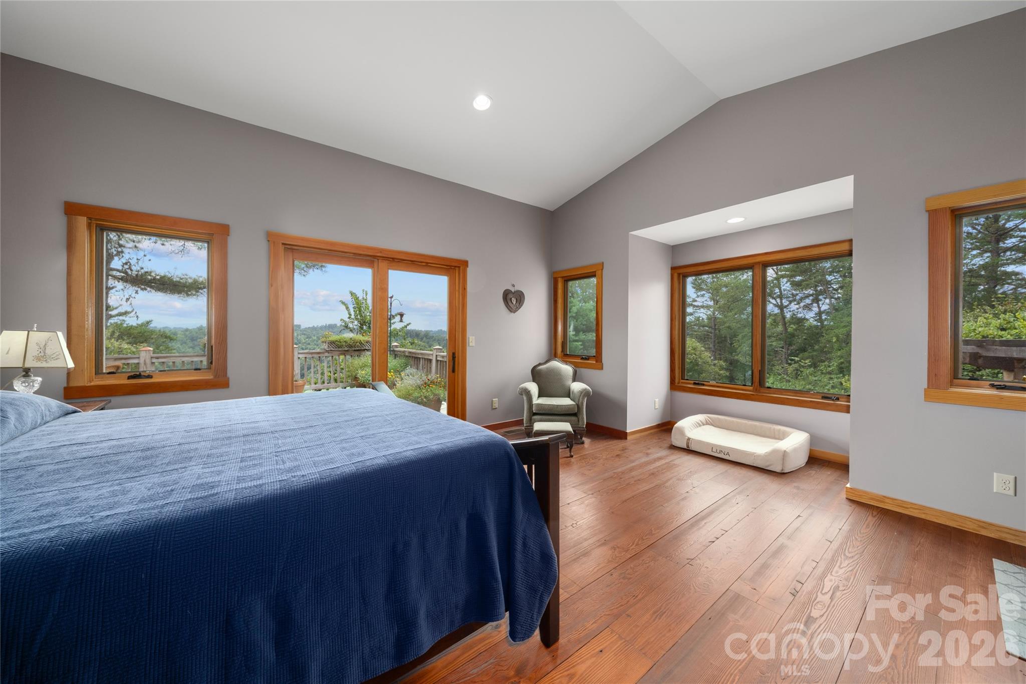 712 Frank Rector Road — Marshall