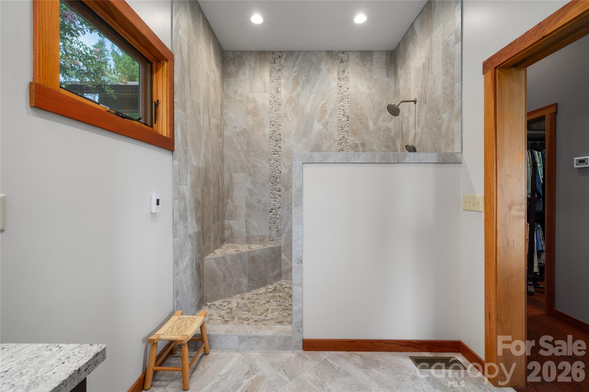 712 Frank Rector Road — Marshall