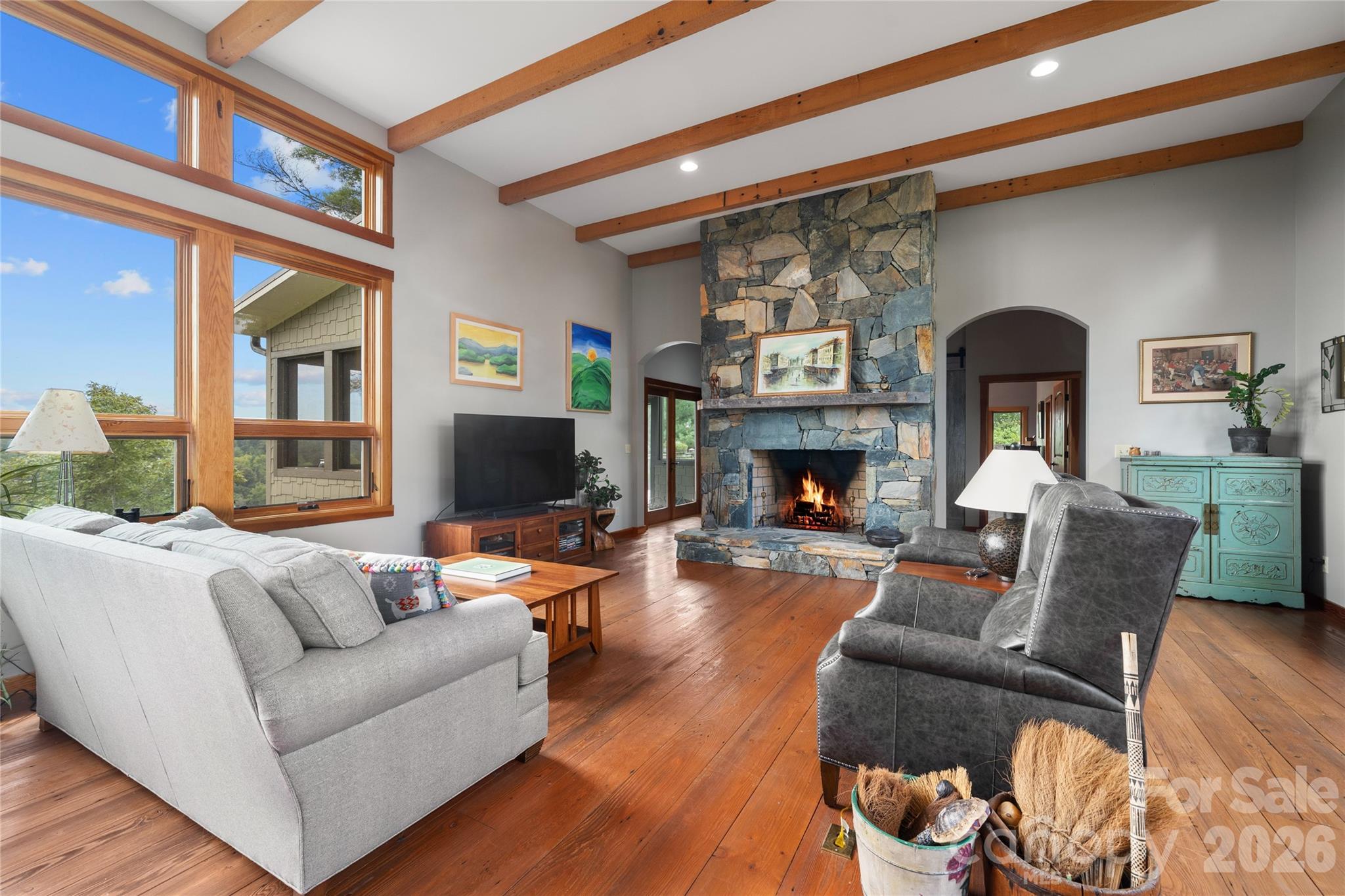 712 Frank Rector Road — Marshall
