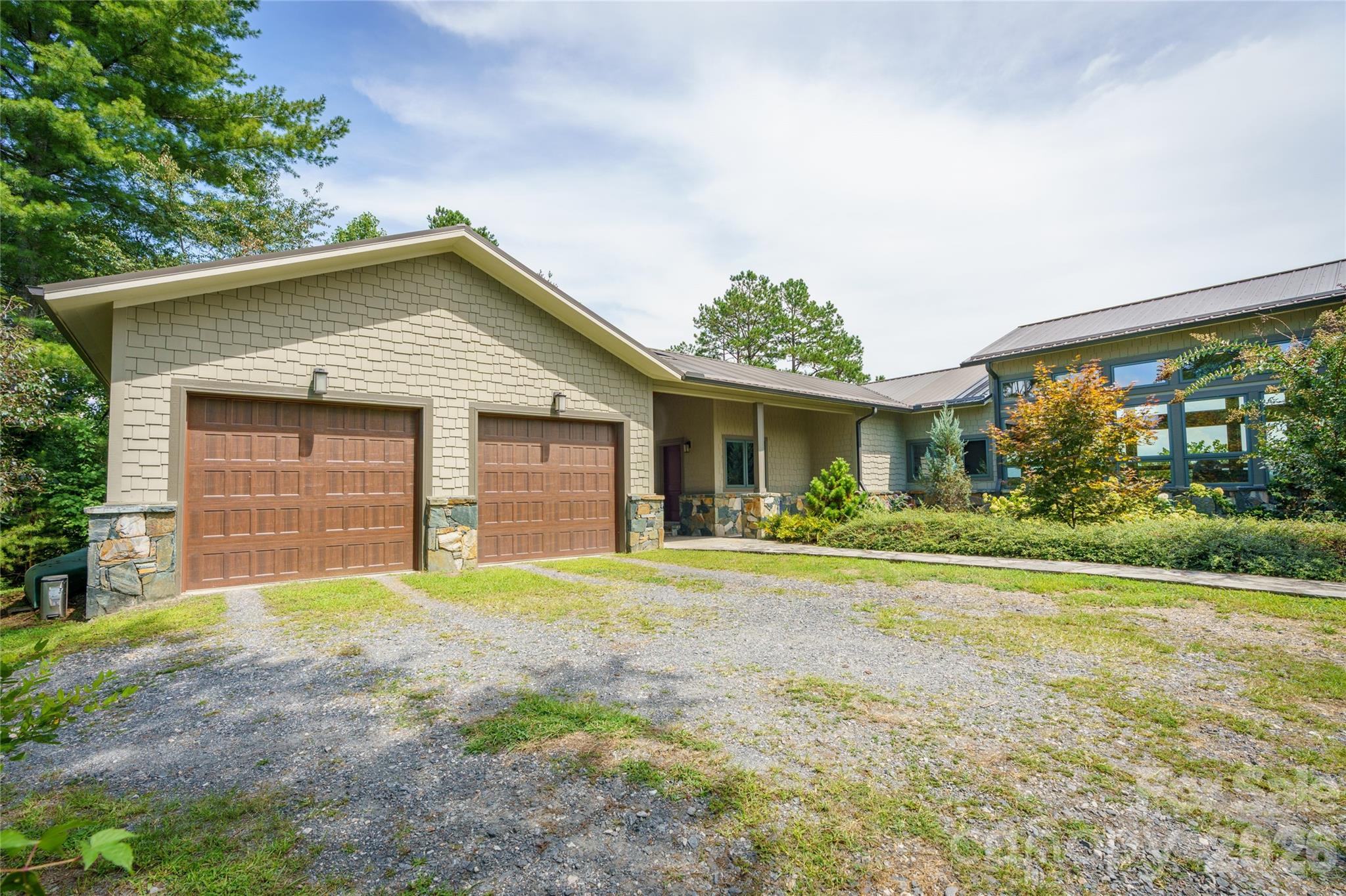 712 Frank Rector Road — Marshall