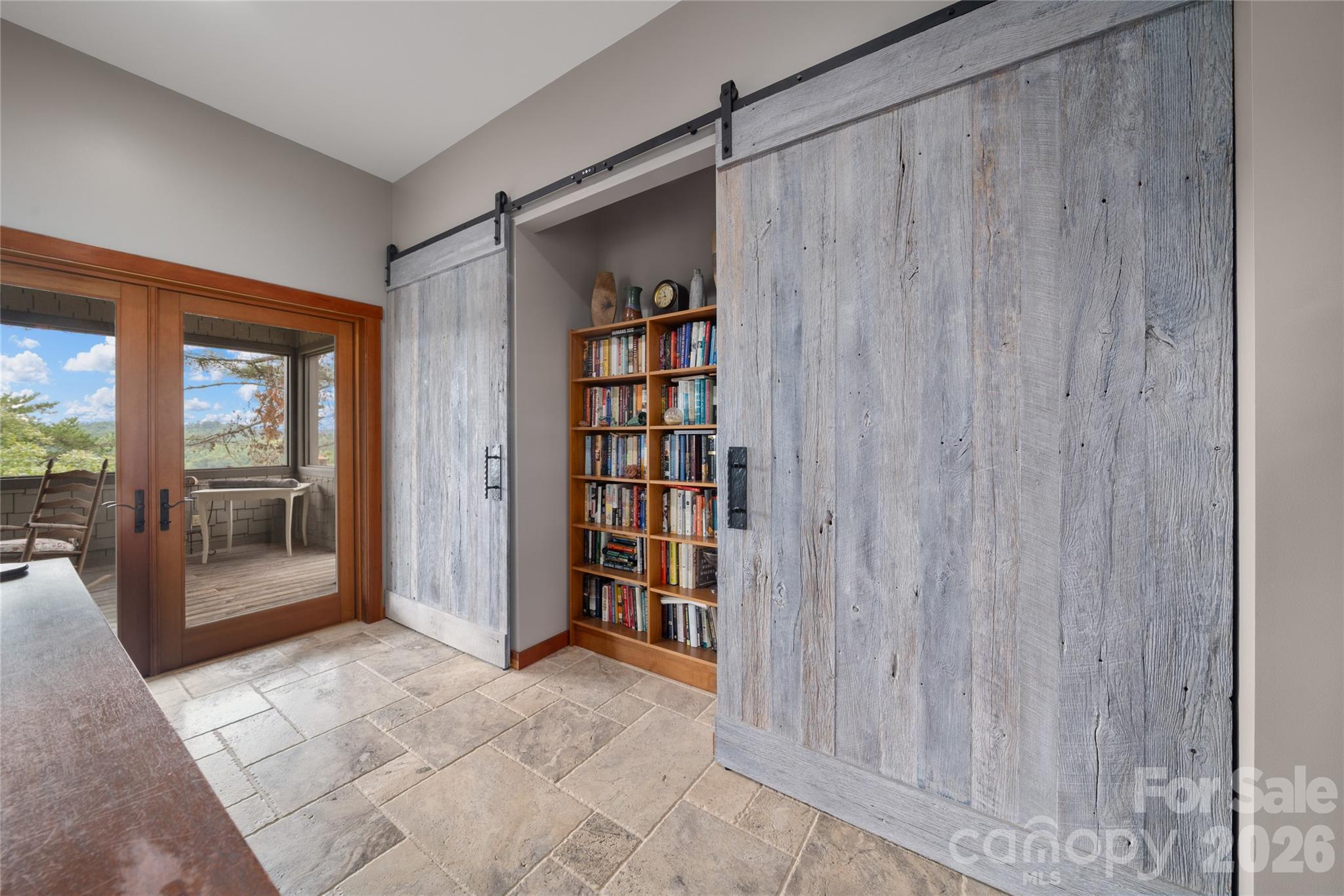 712 Frank Rector Road — Marshall