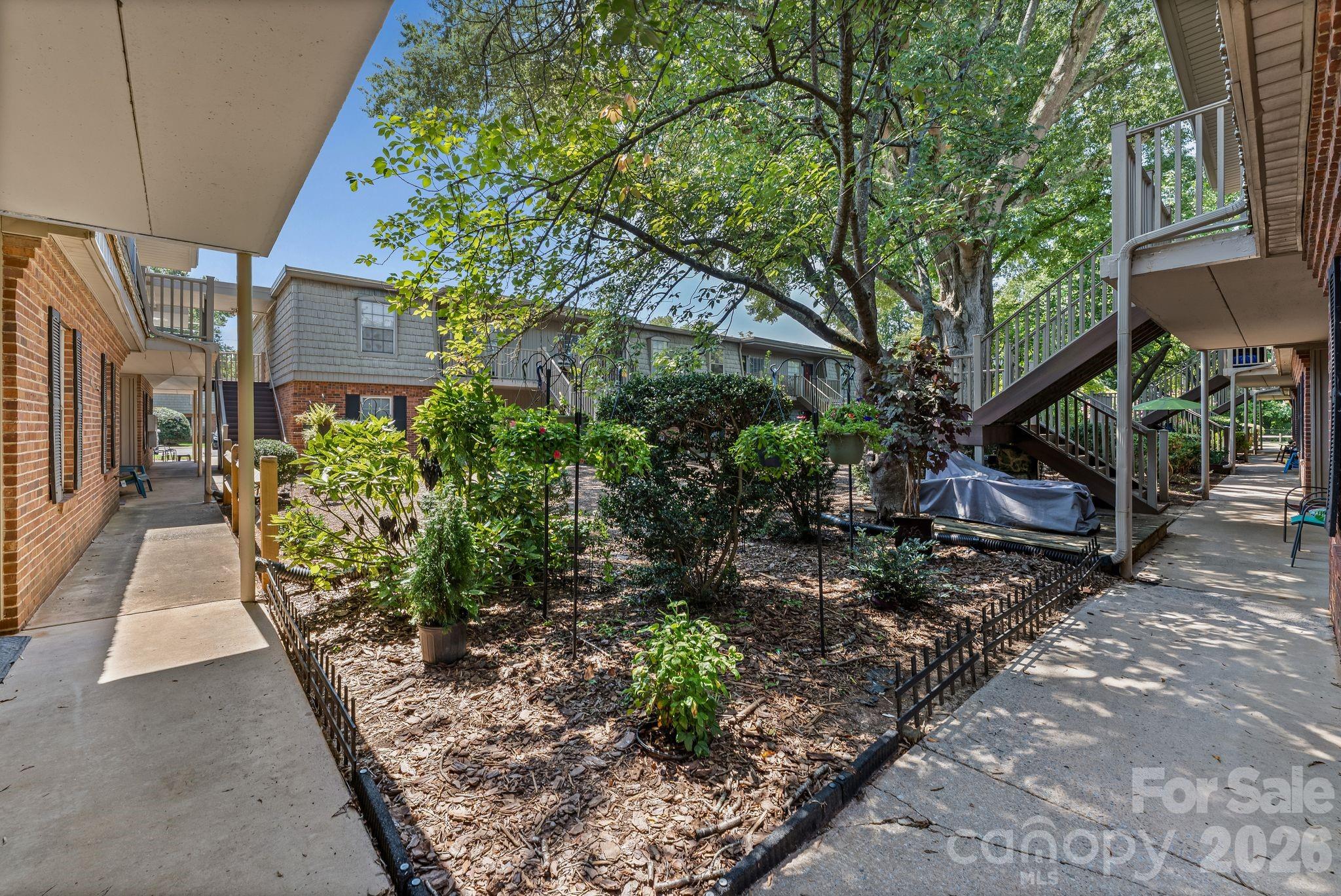 3822 Country Club Road #Unit #I — Winston Salem
