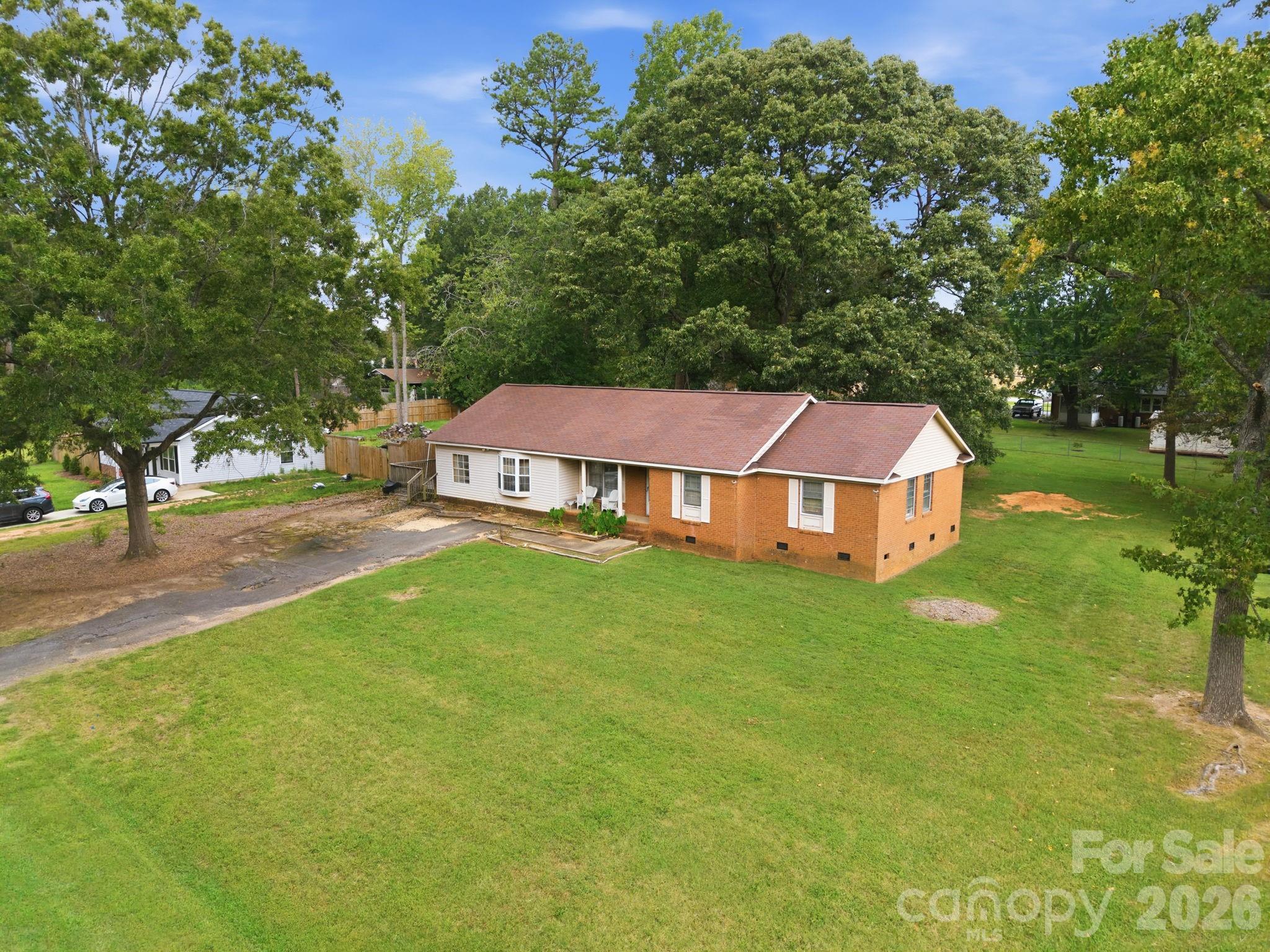 205 Pine Court — China Grove
